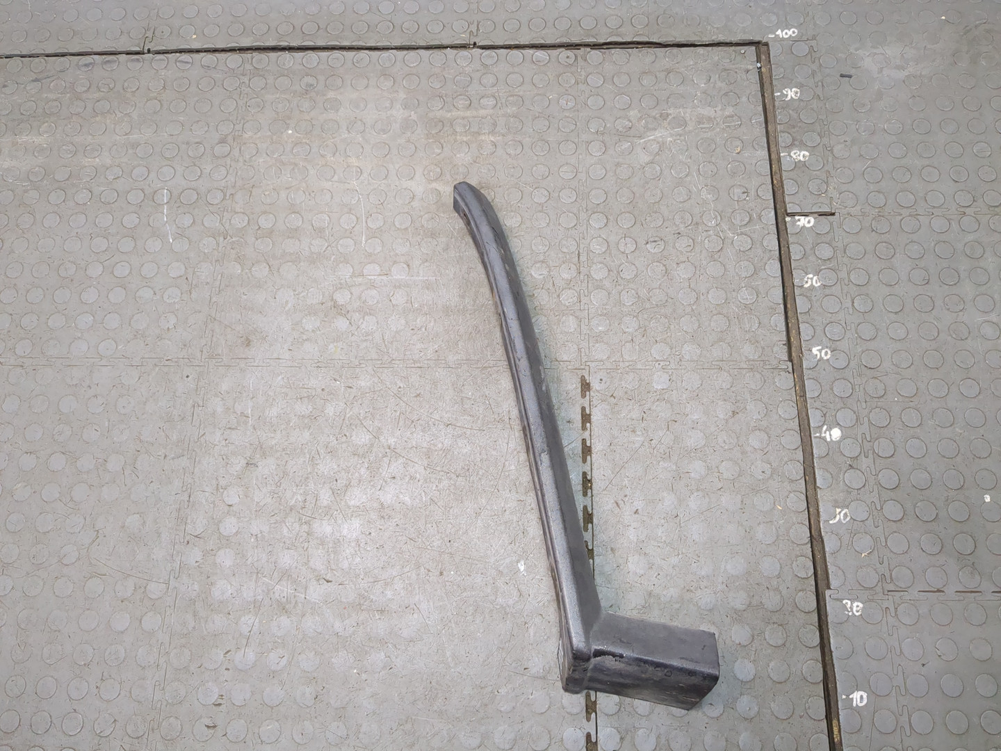 Накладка переднего крыла левого