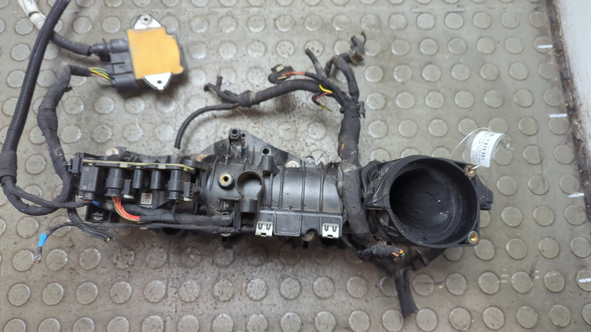 Коллектор впускной