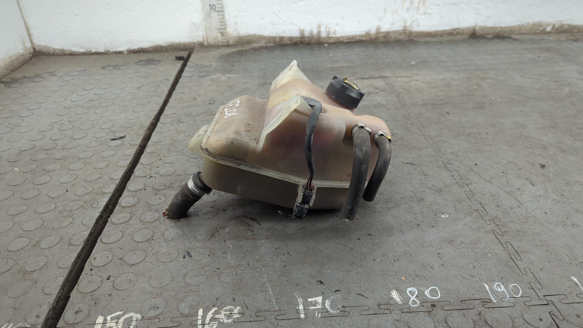 Бачок расширительный