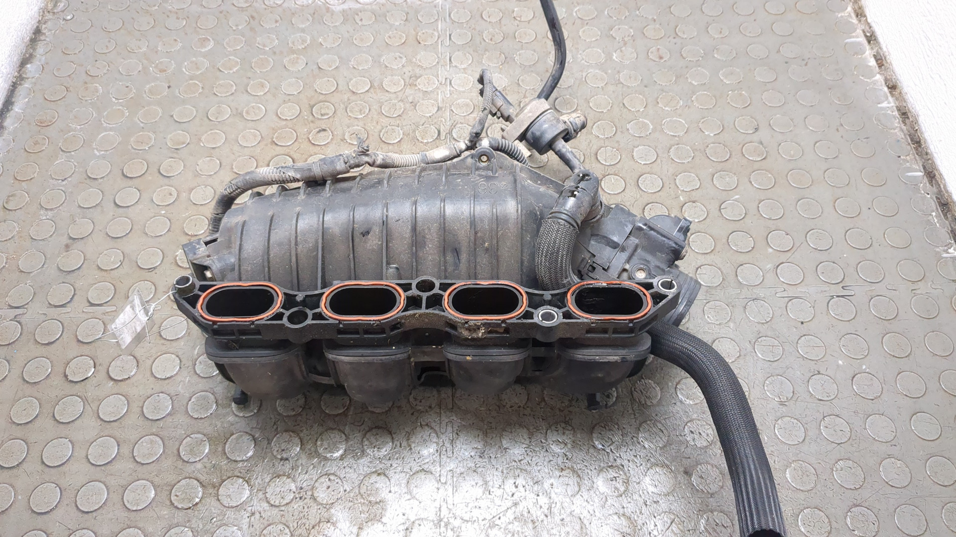 Коллектор впускной