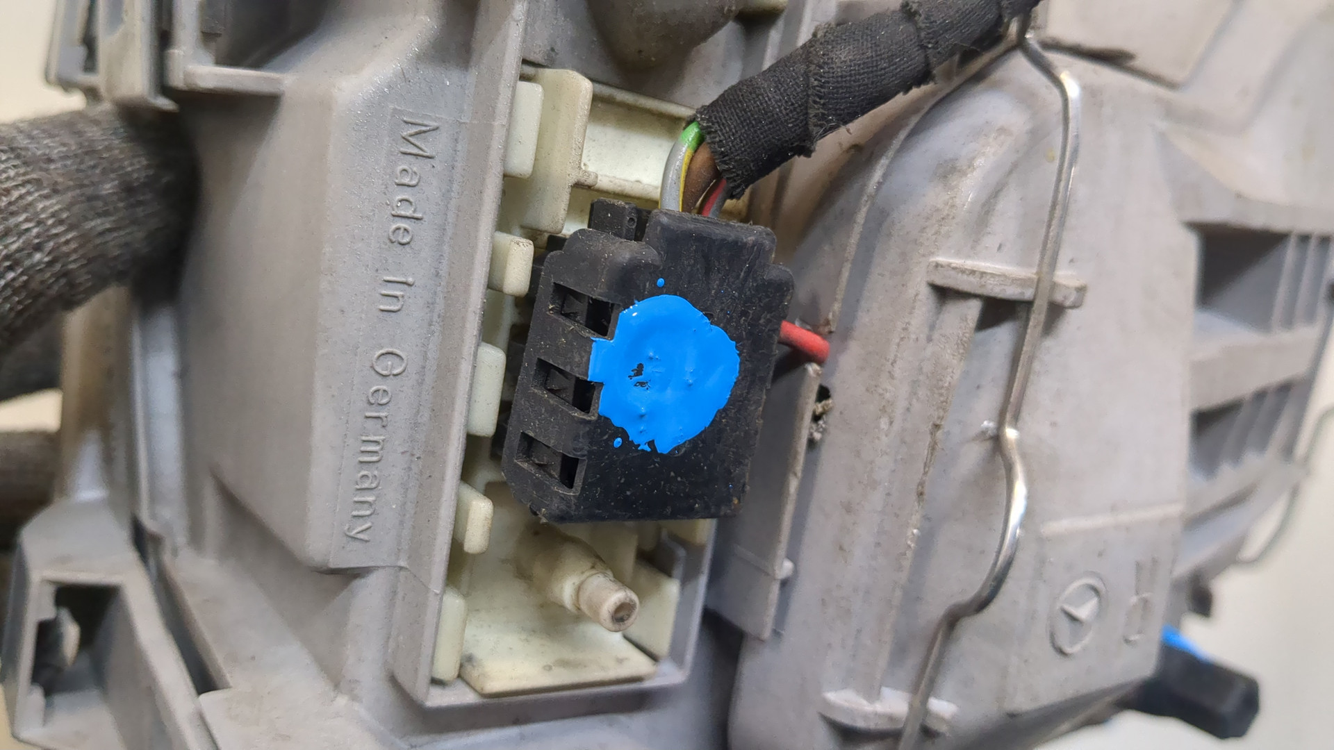 Фара правая