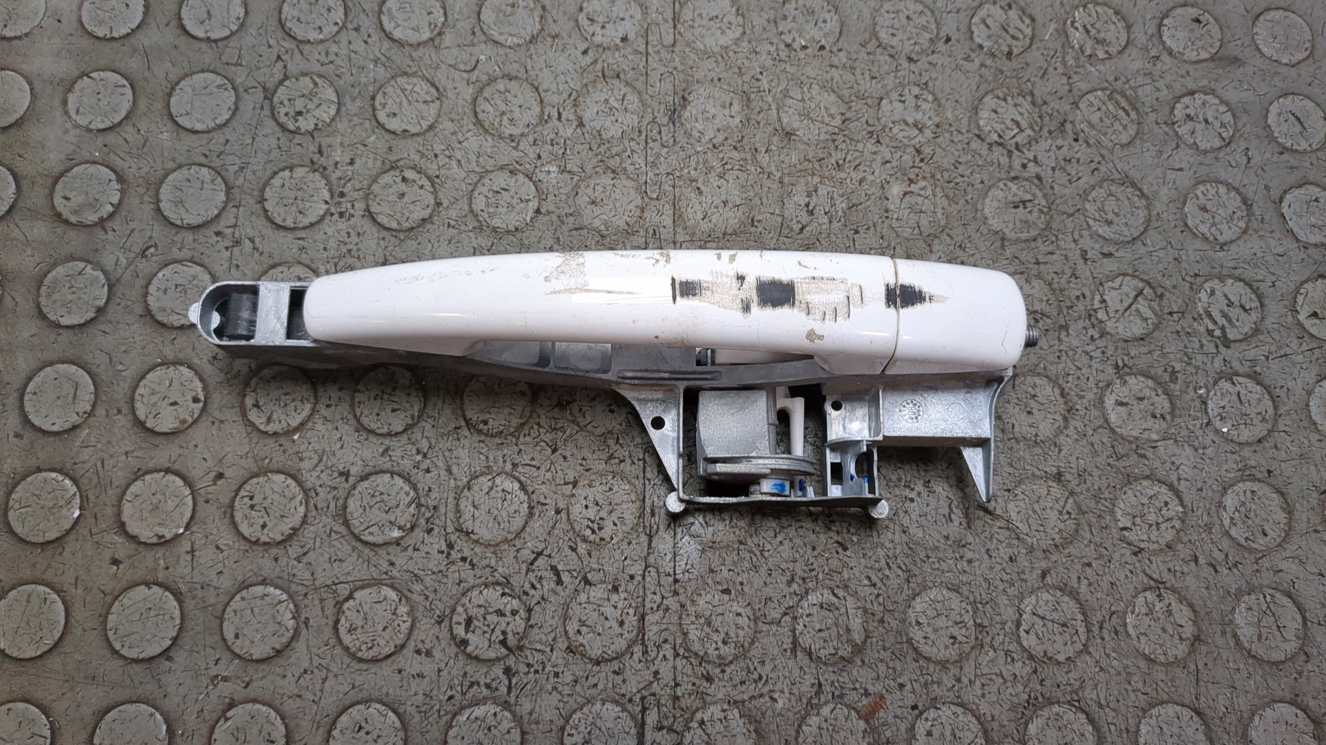 Ручка двери наружная