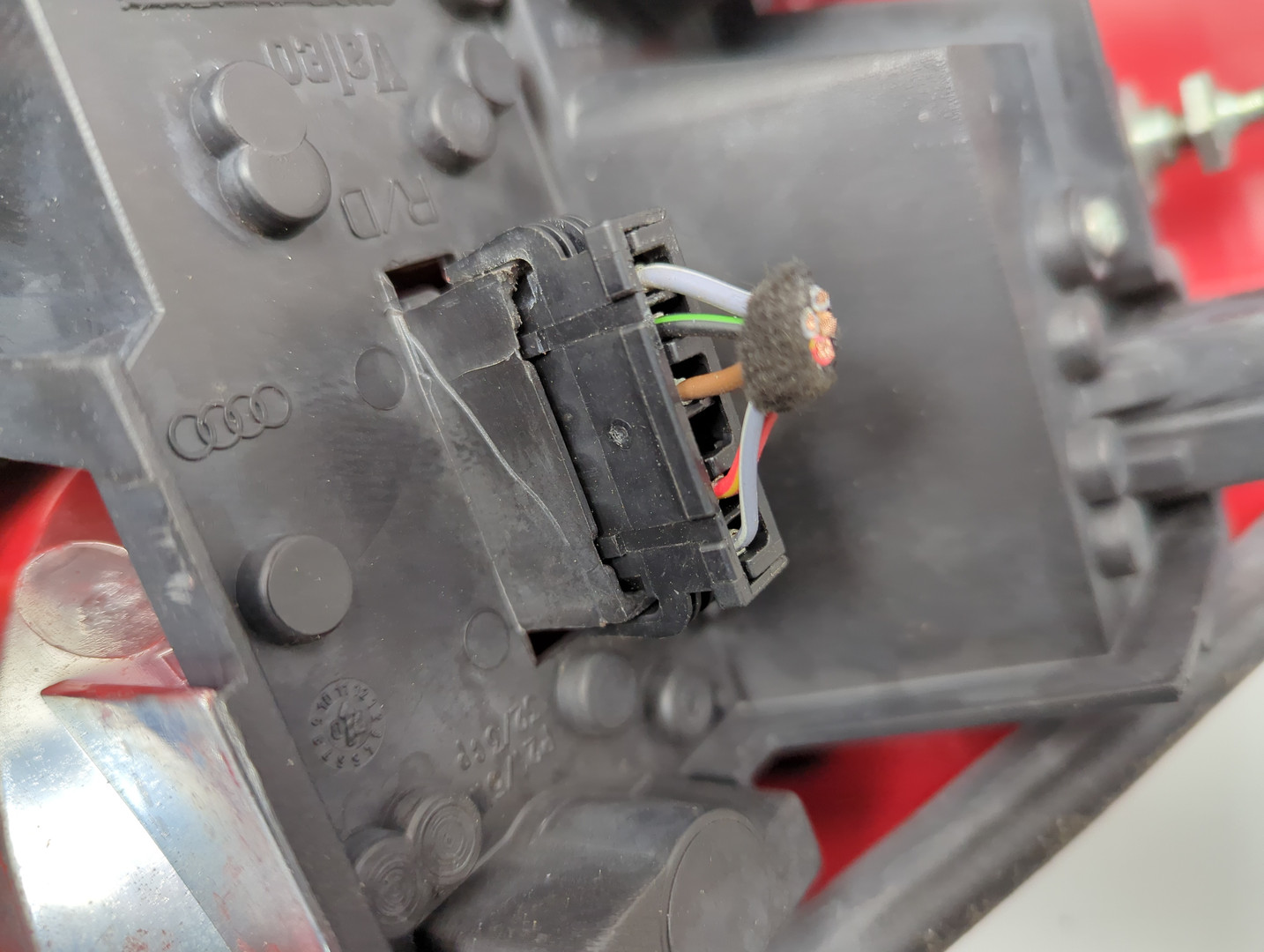 Фонарь задний правый