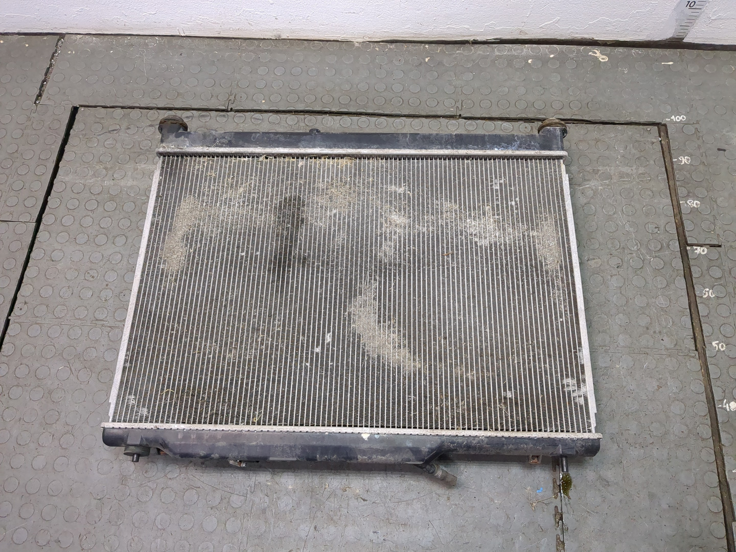 Радиатор охлаждения двигателя основной