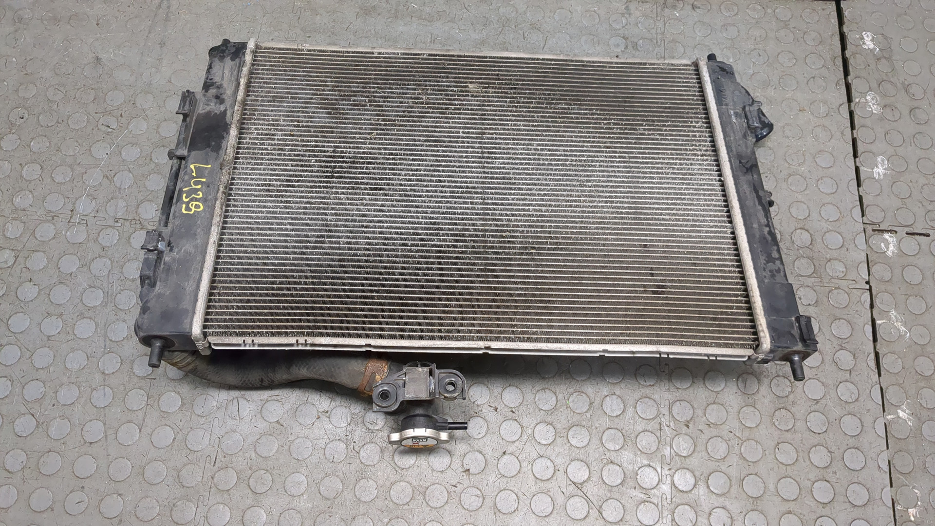 Радиатор охлаждения двигателя основной