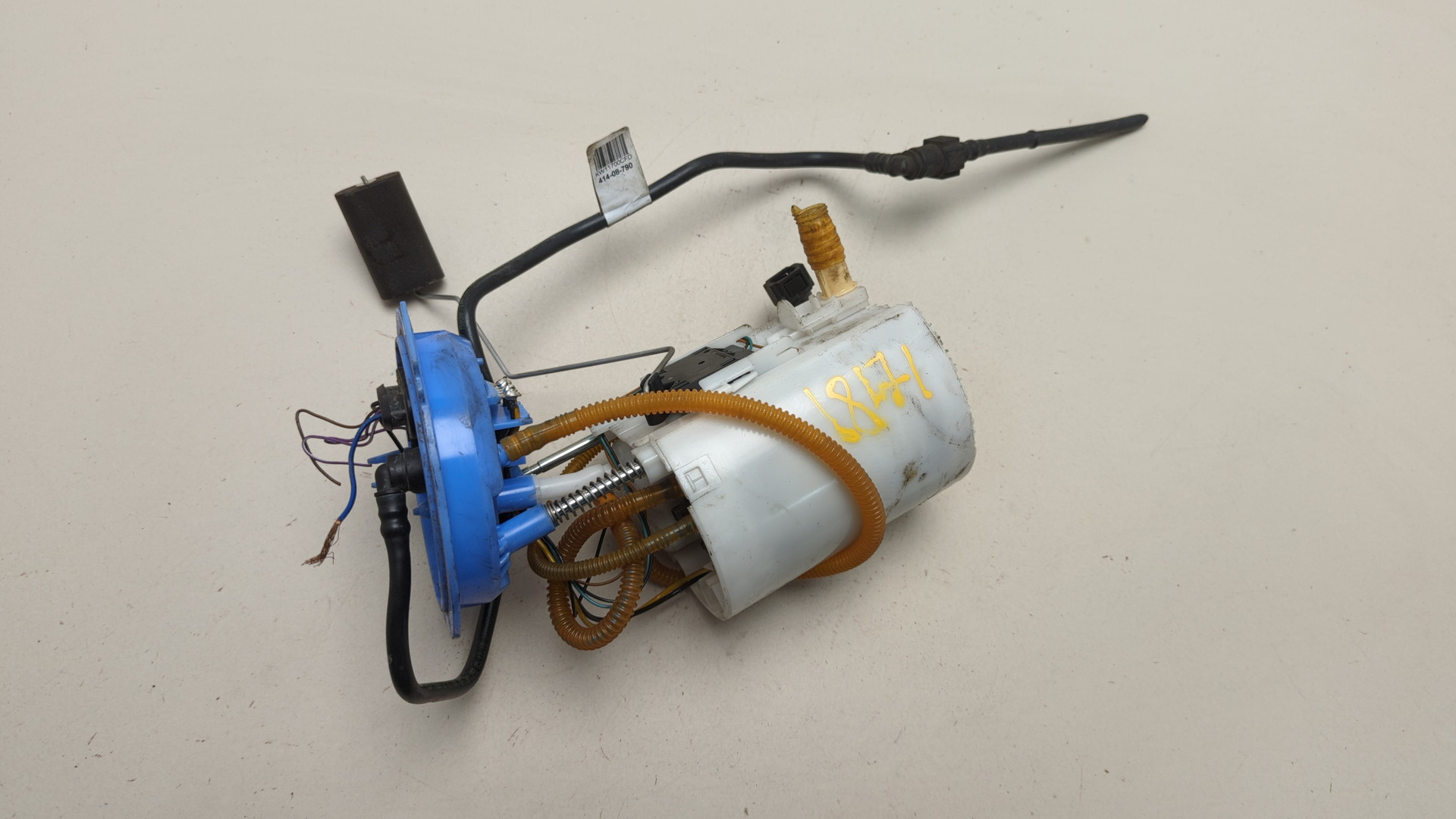 Насос топливный электрический