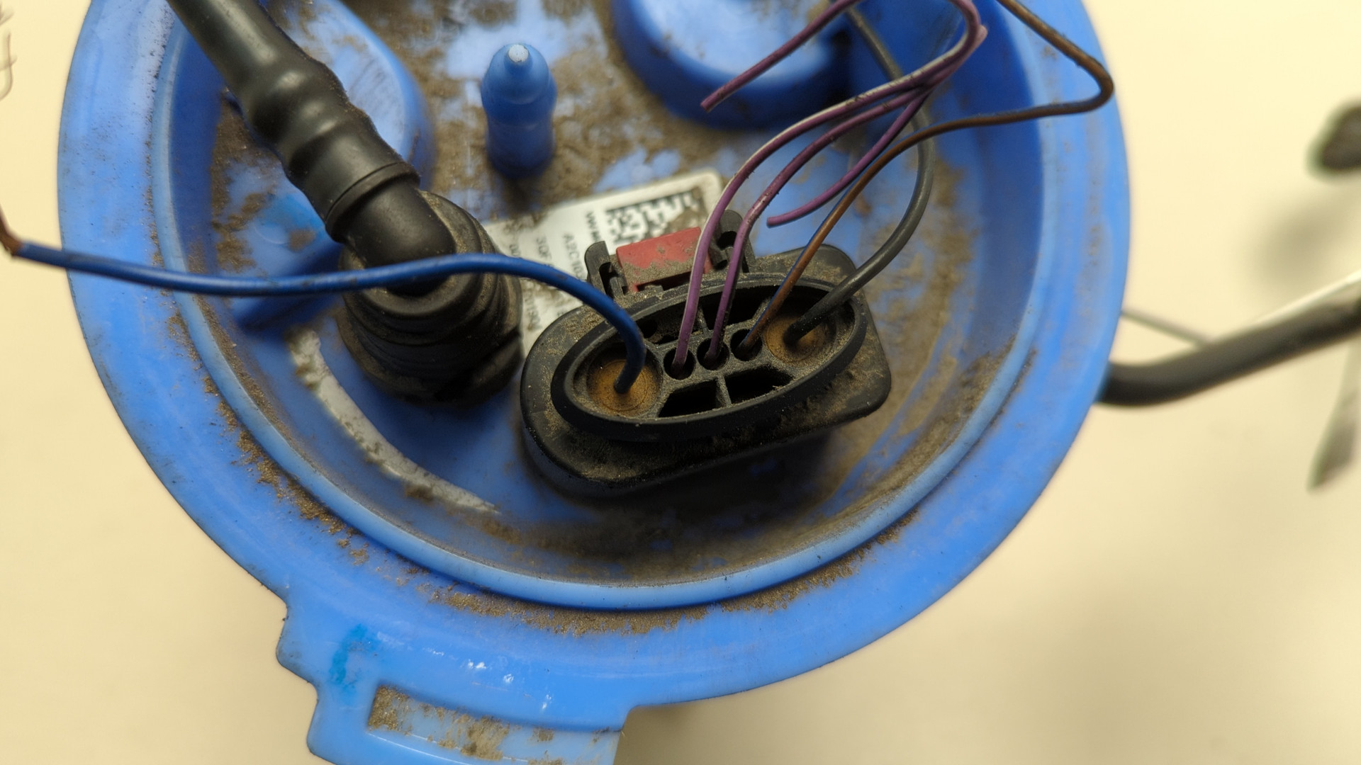 Насос топливный электрический