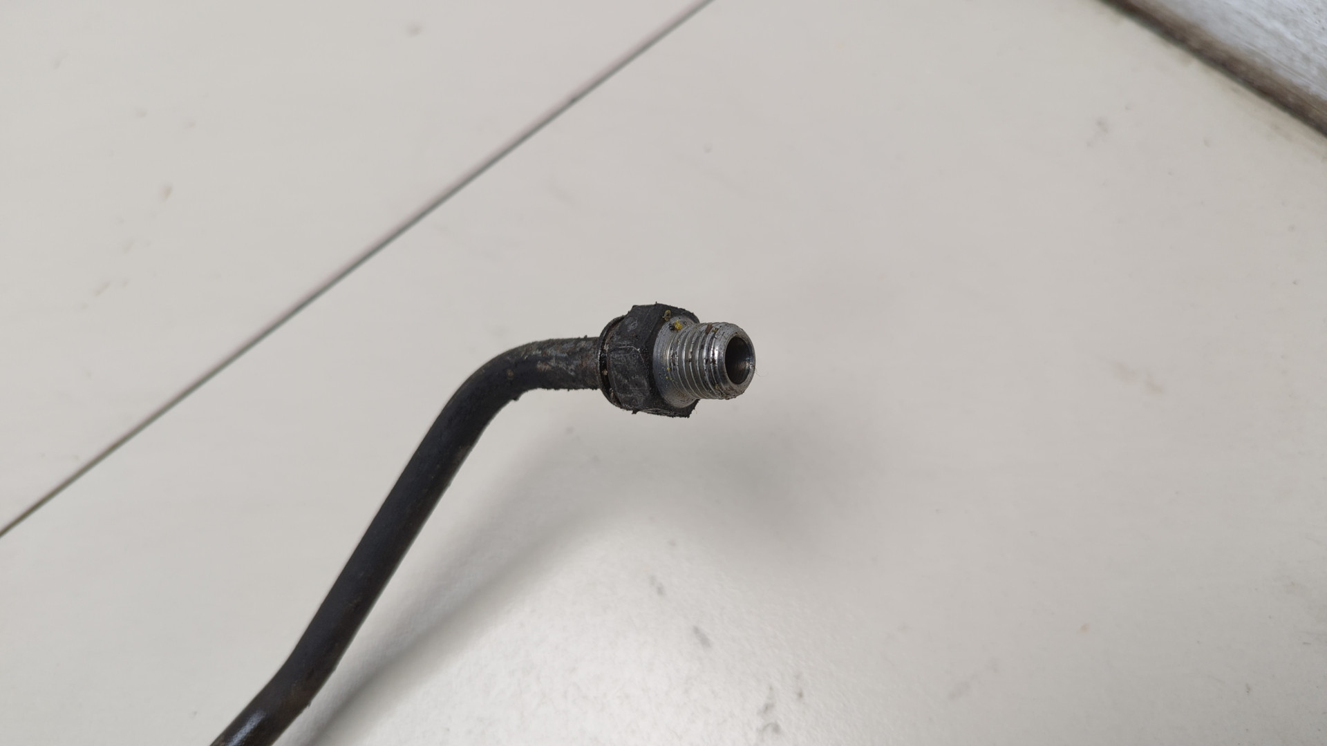 Трубка масляная