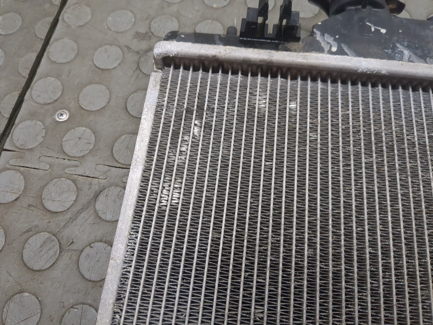 Радиатор охлаждения двигателя основной