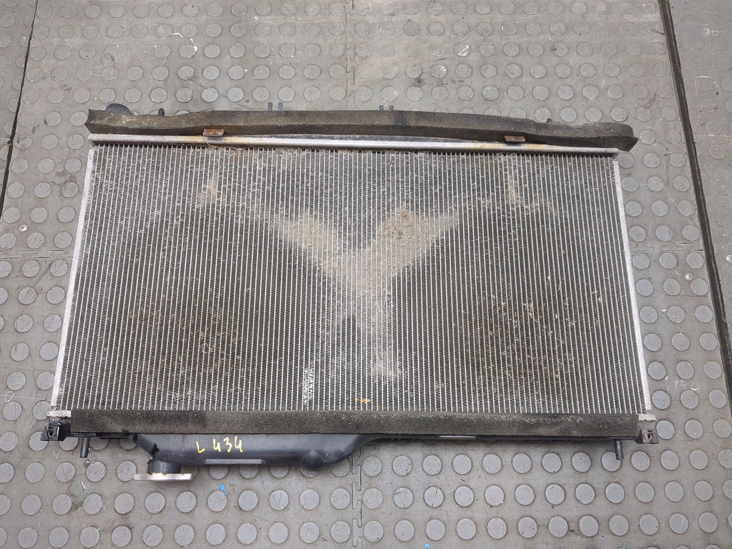 Радиатор охлаждения двигателя основной