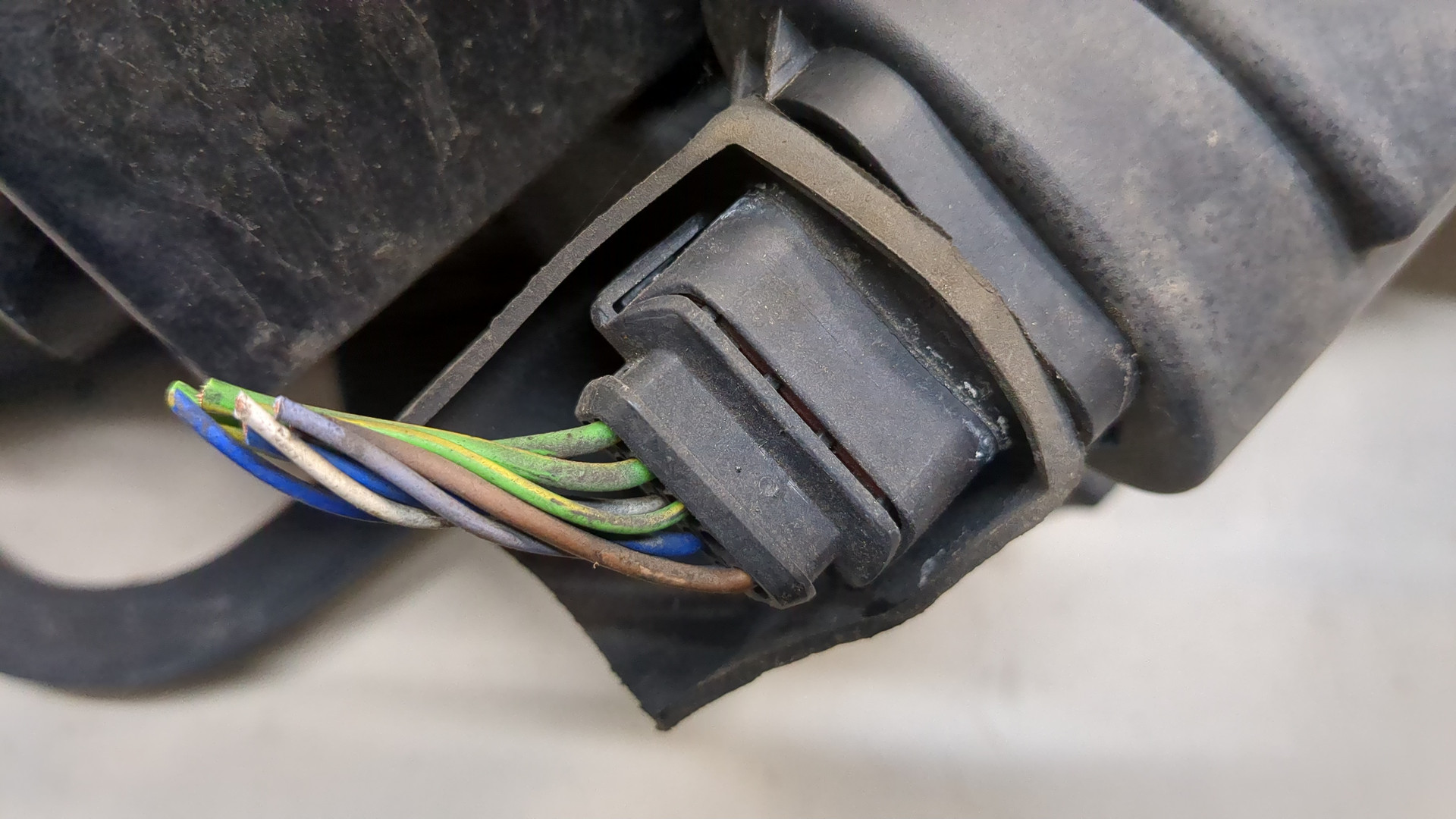 Фара правая