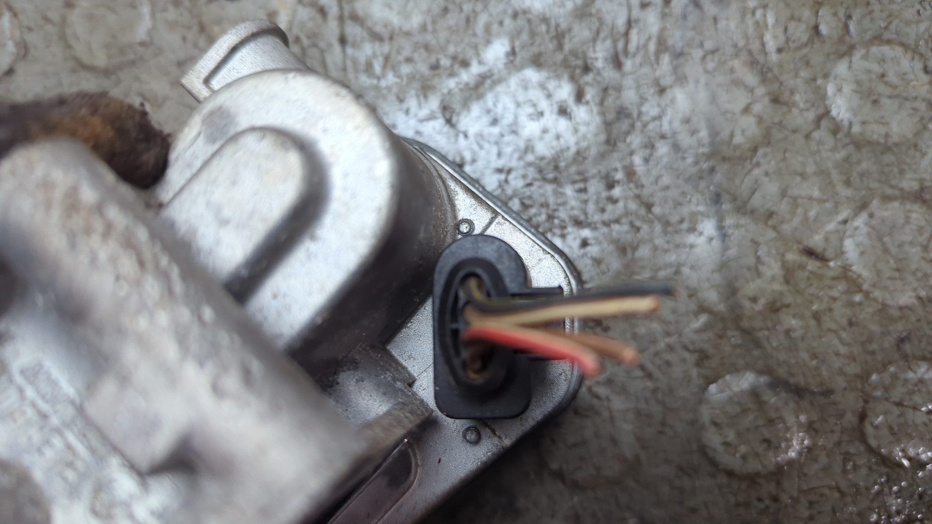 Заслонка дроссельная электрическая