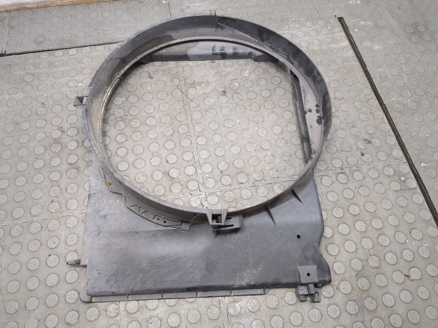 Диффузор вентилятора