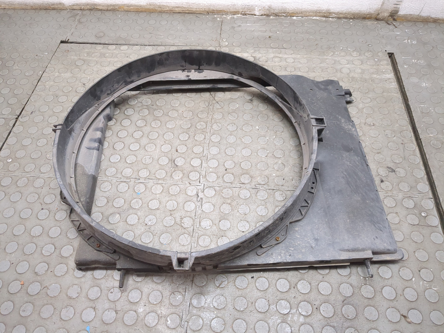 Диффузор вентилятора