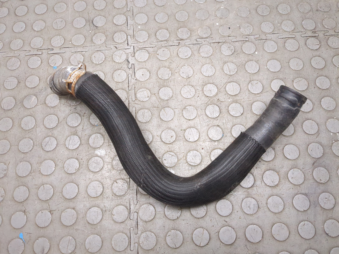 Шланг системы охлаждения