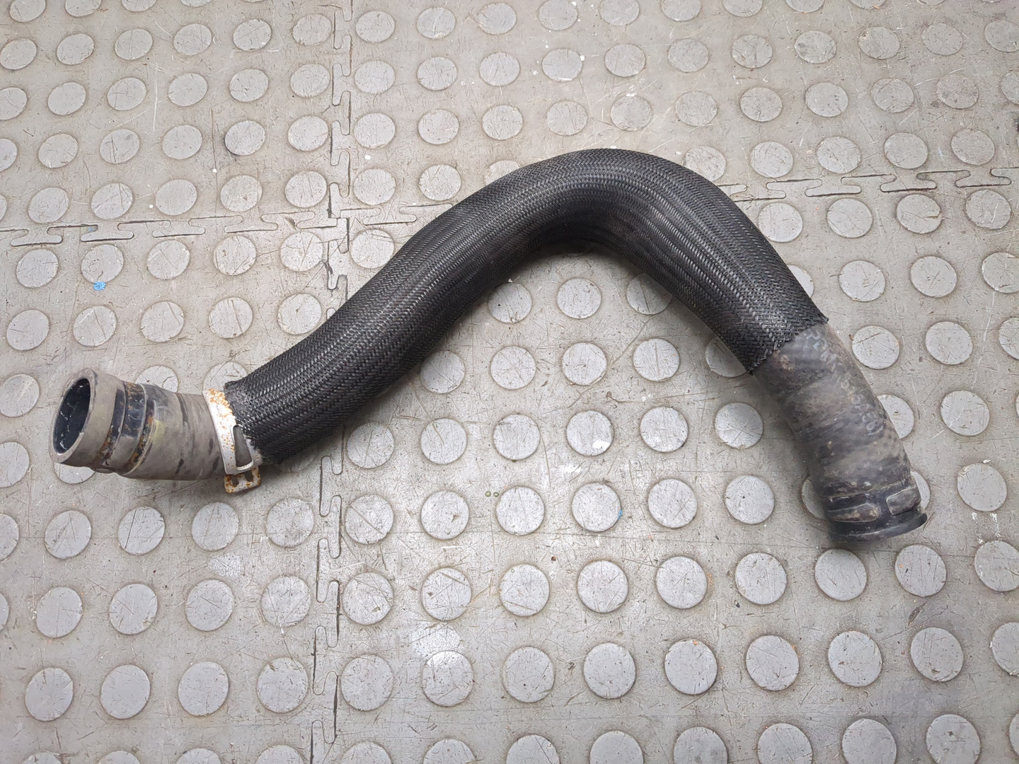 Шланг системы охлаждения