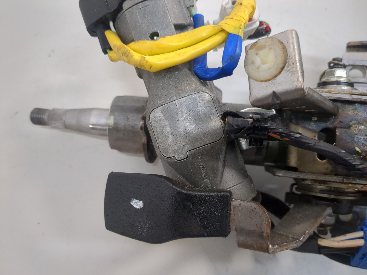 Серводвигатель рулевой рейки