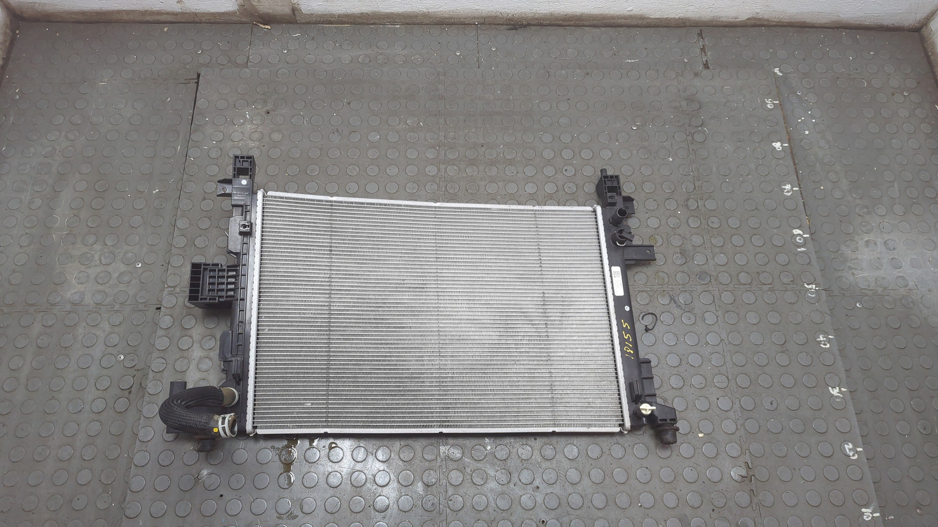 Радиатор охлаждения двигателя основной