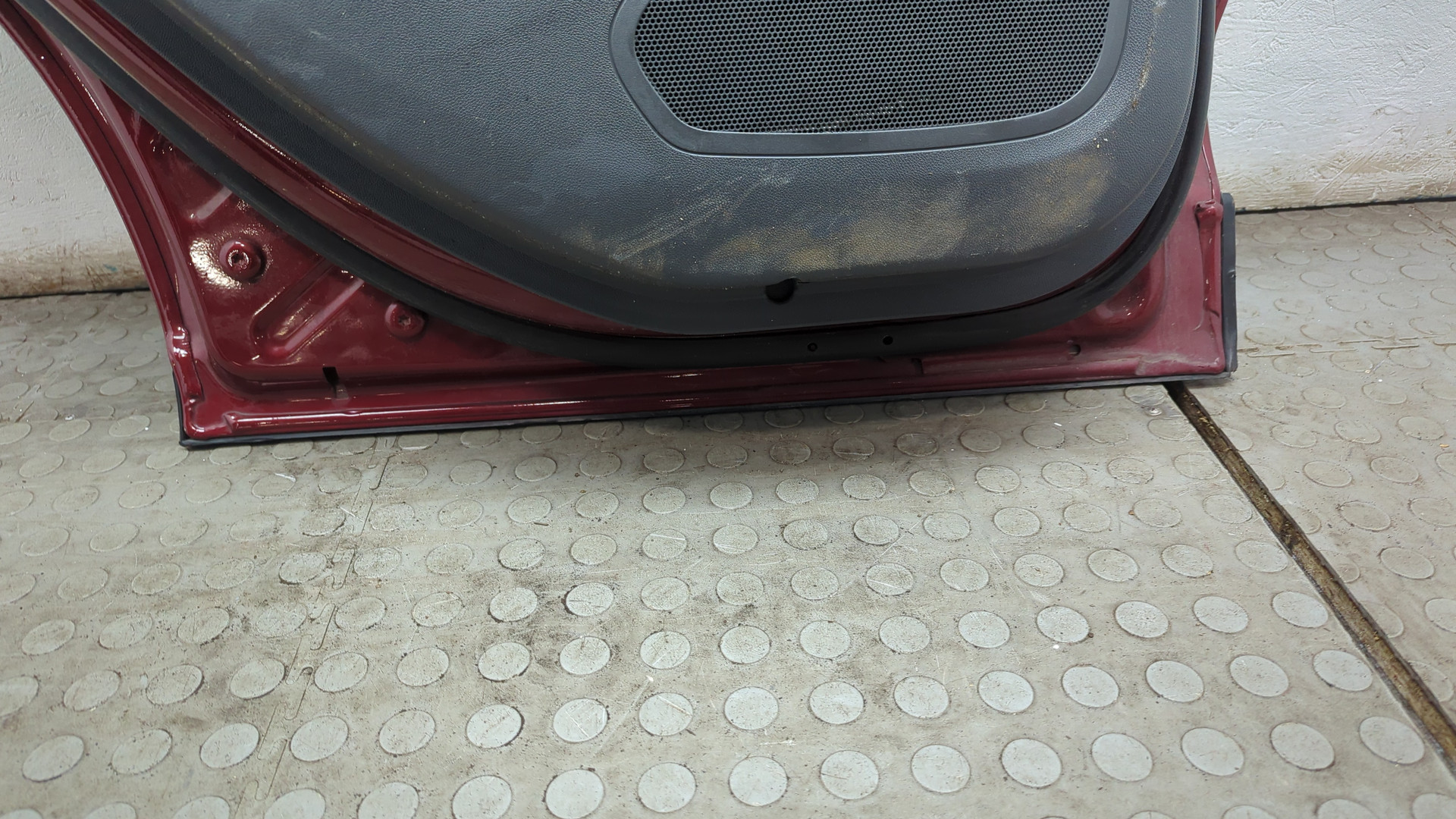 Дверь задняя левая