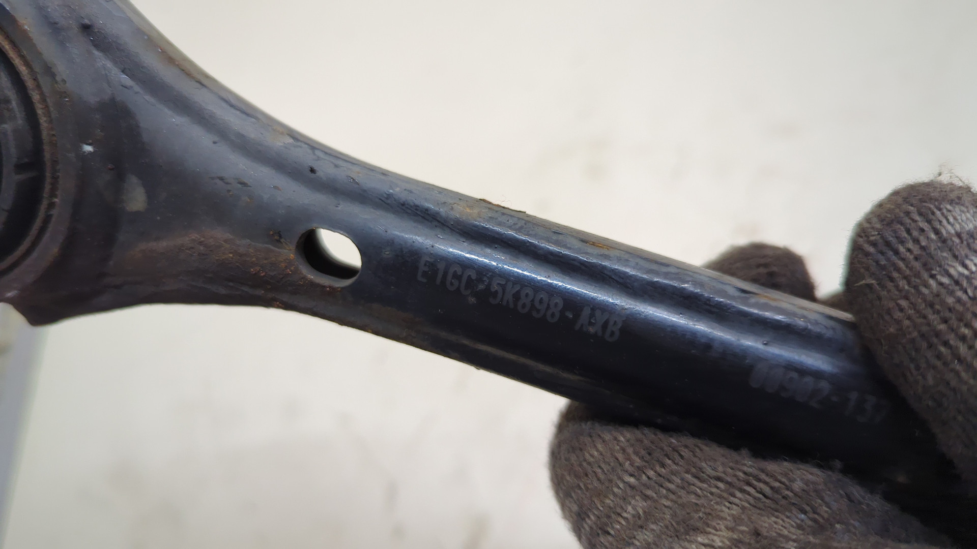 Рычаг задний