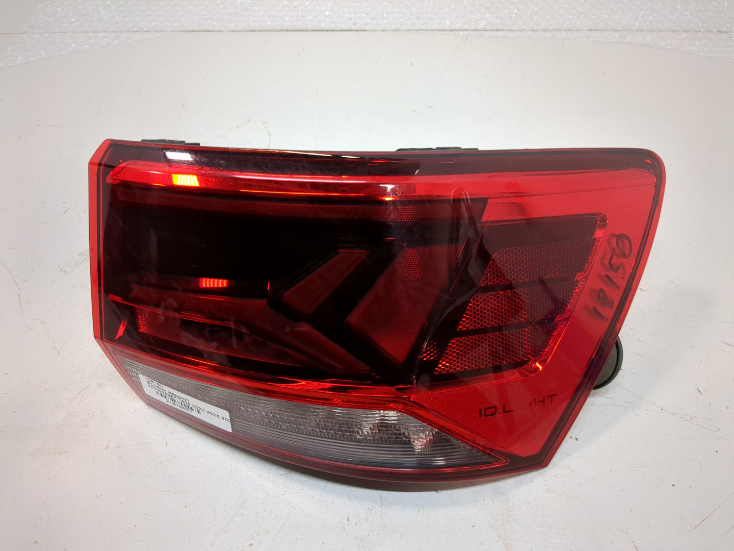 Фонарь задний правый