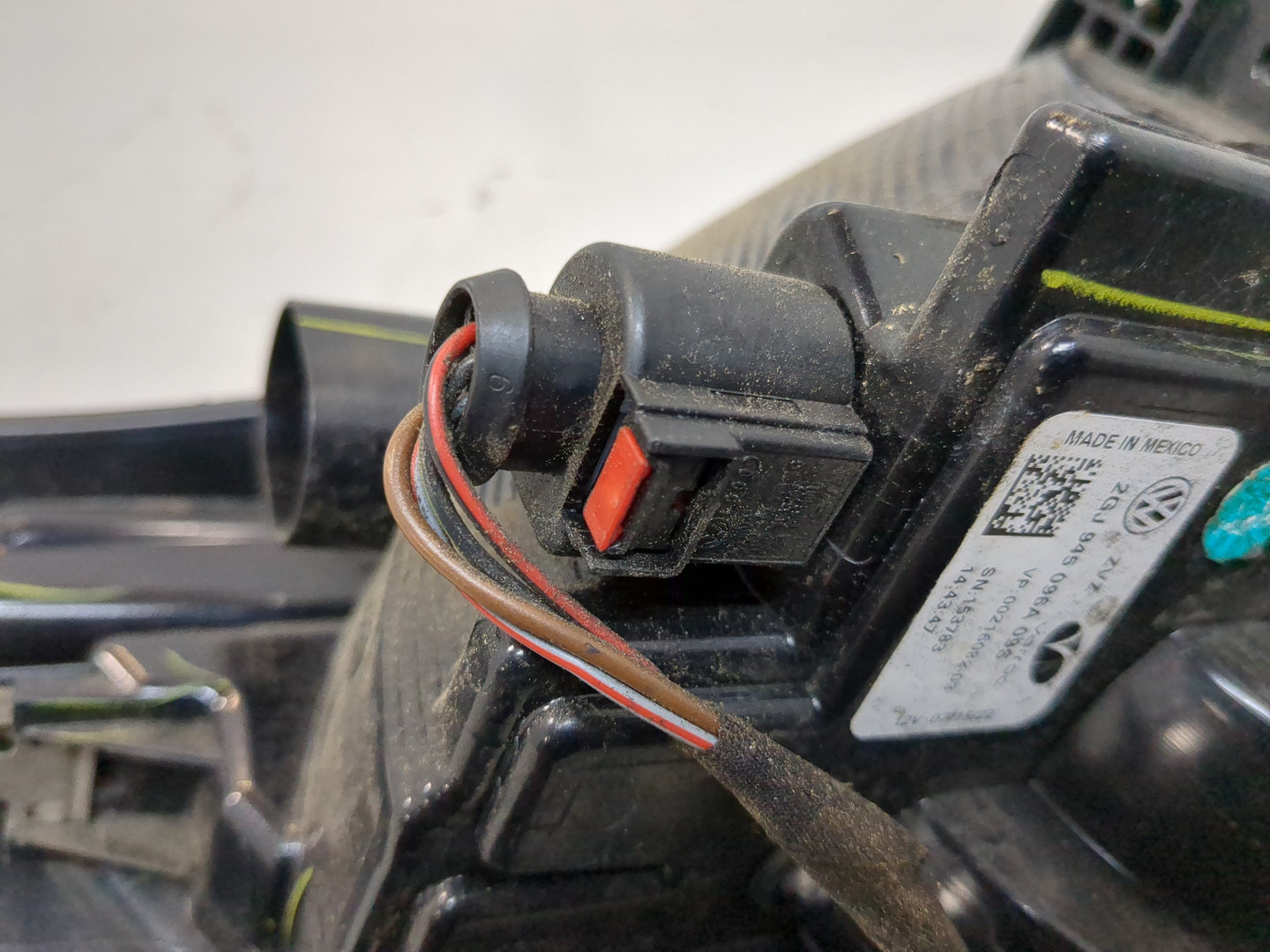 Фонарь задний правый