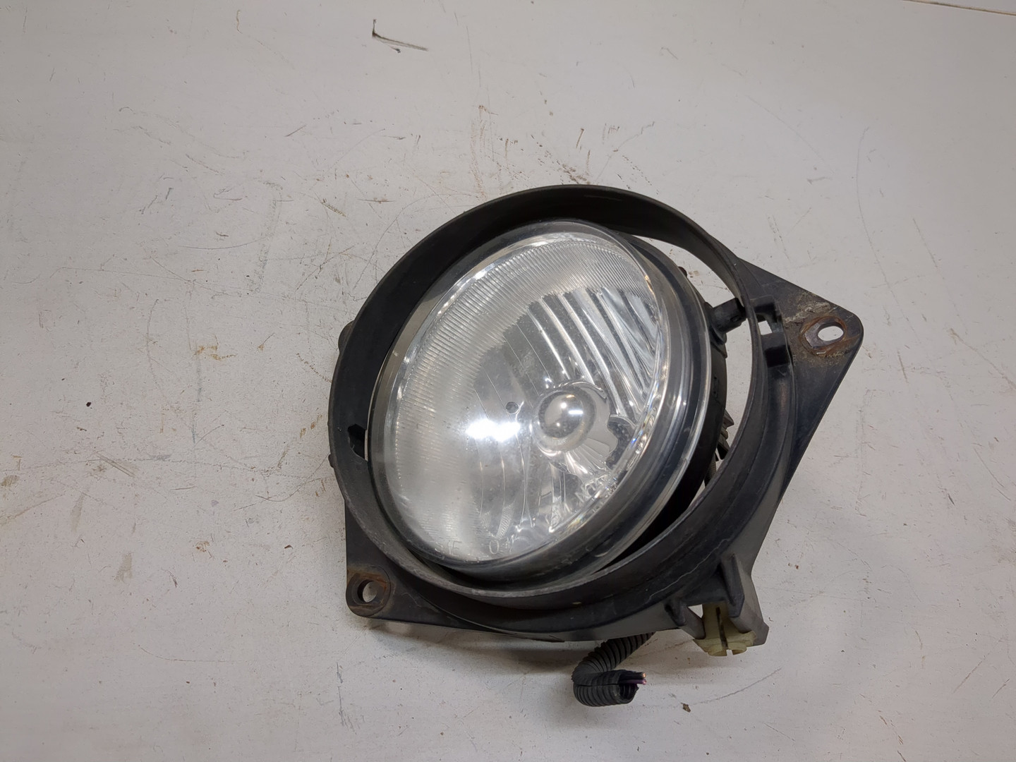 Фара противотуманная правая