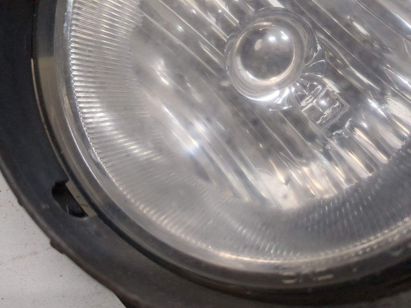 Фара противотуманная правая