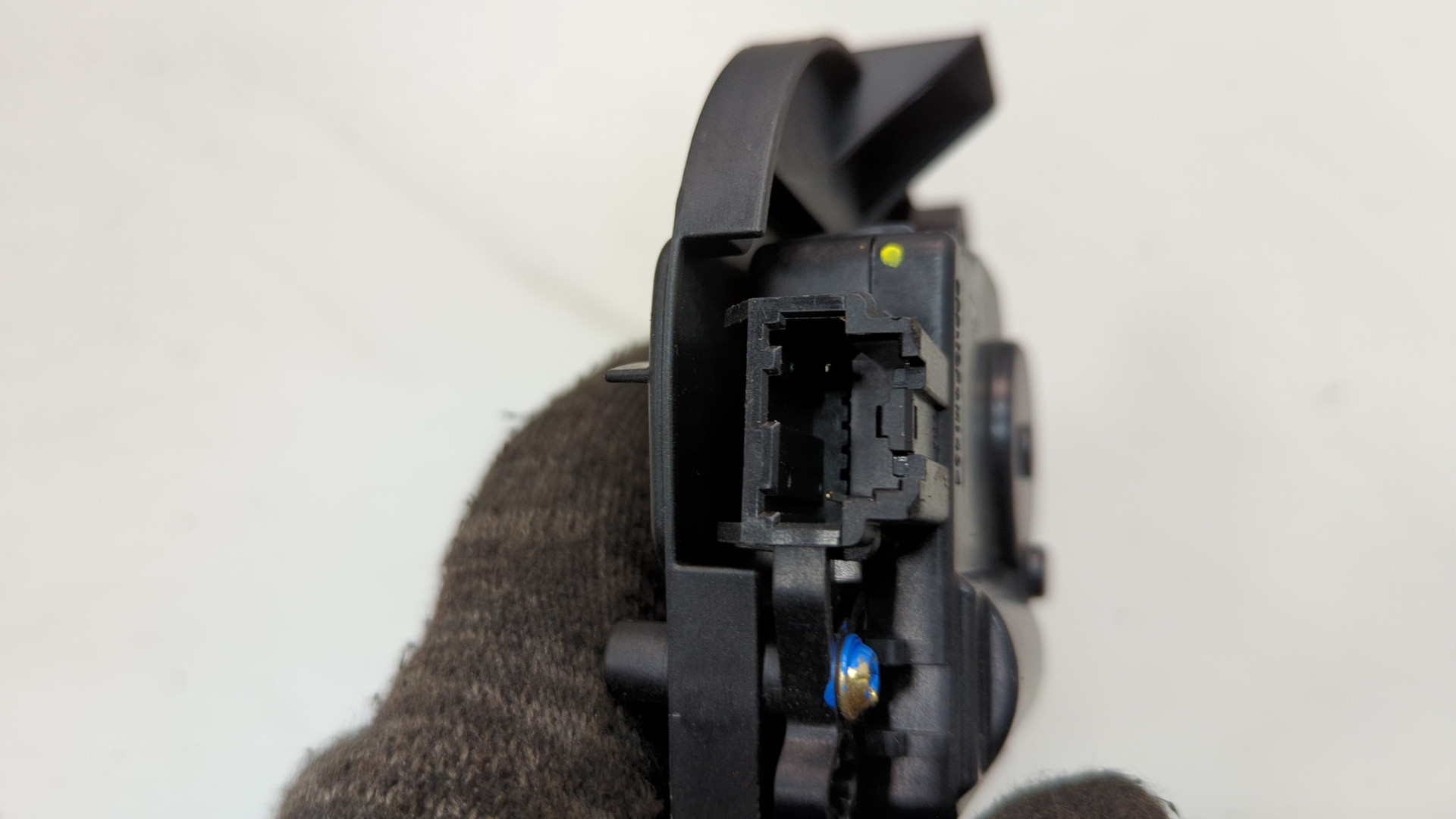 Моторчик заслонки печки