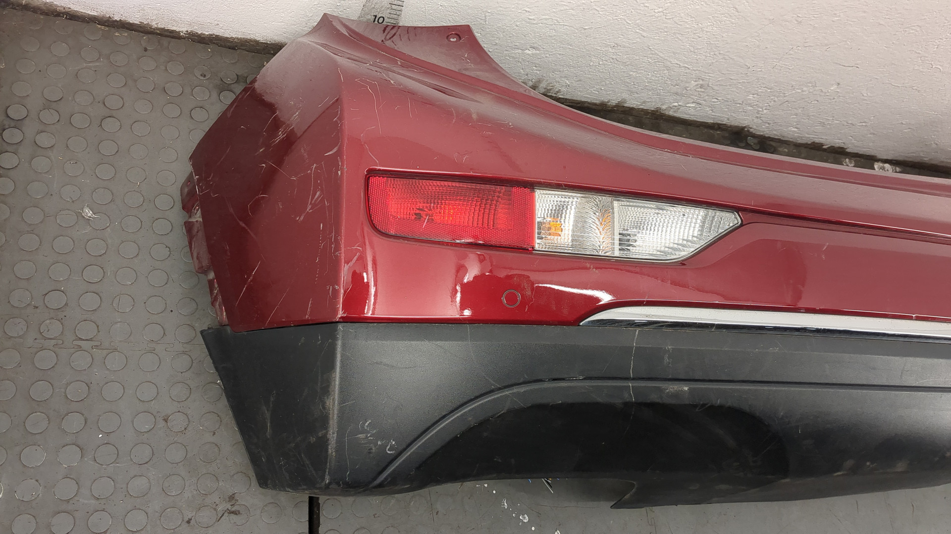 Бампер задний