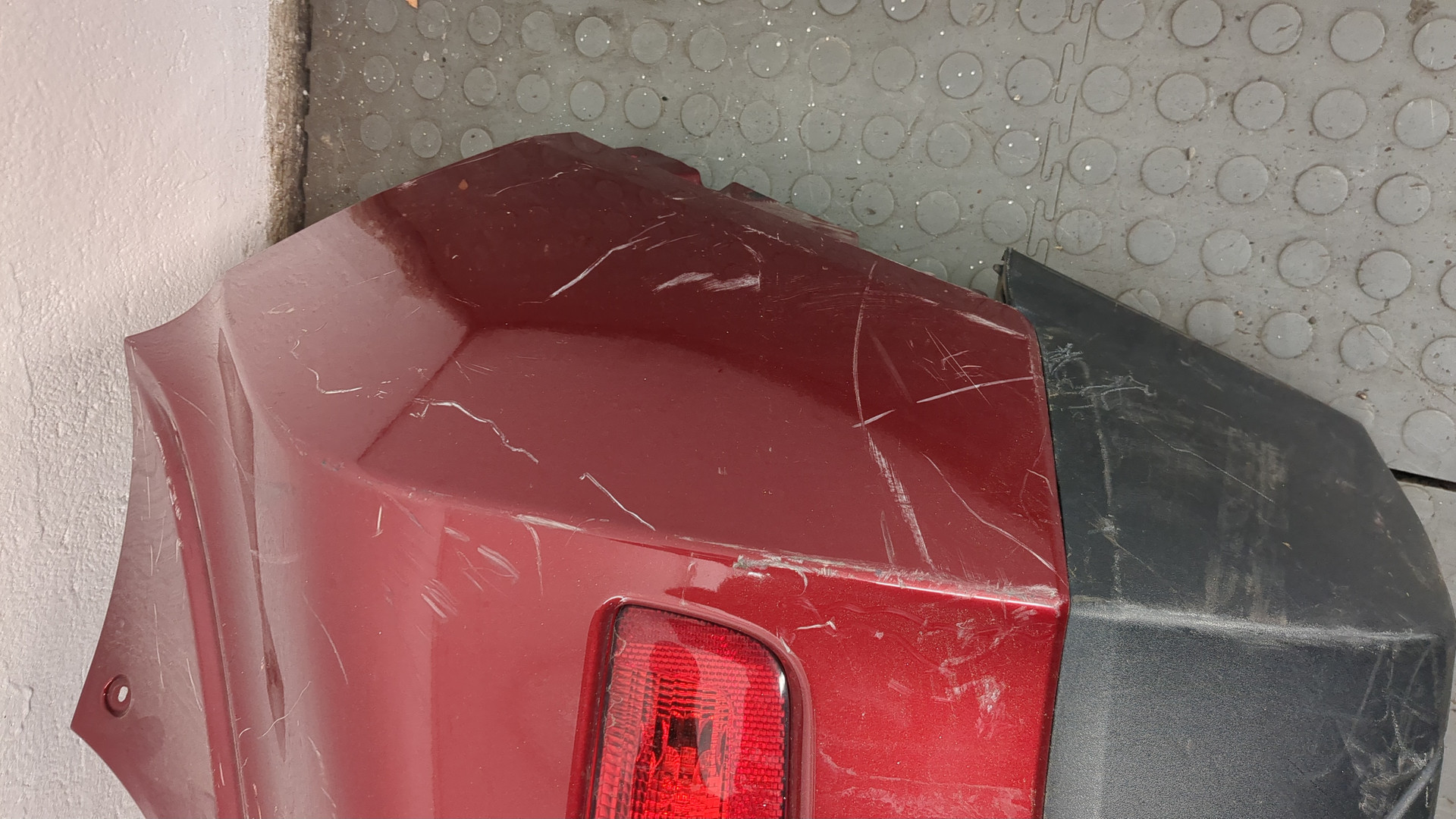 Бампер задний