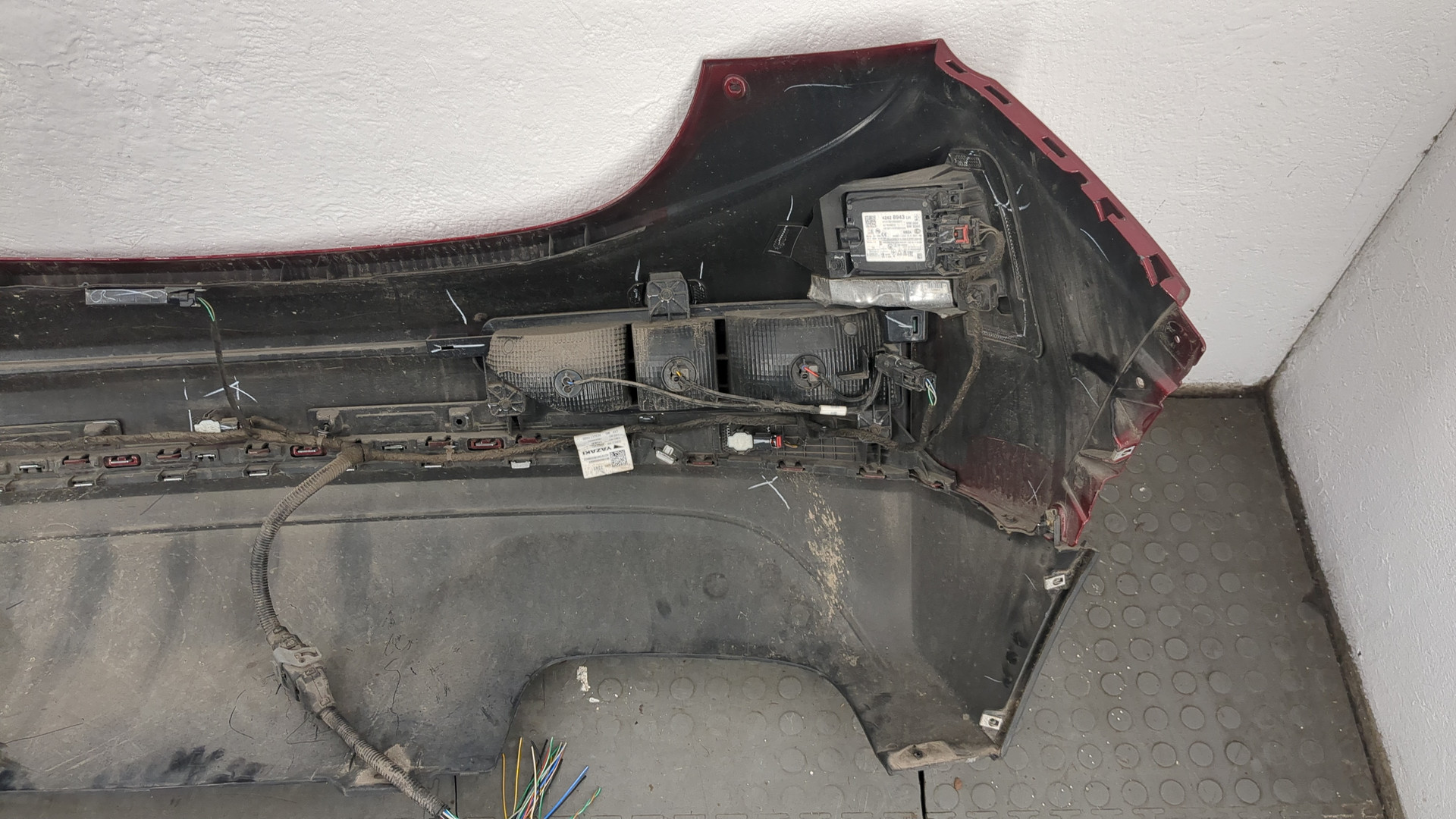 Бампер задний