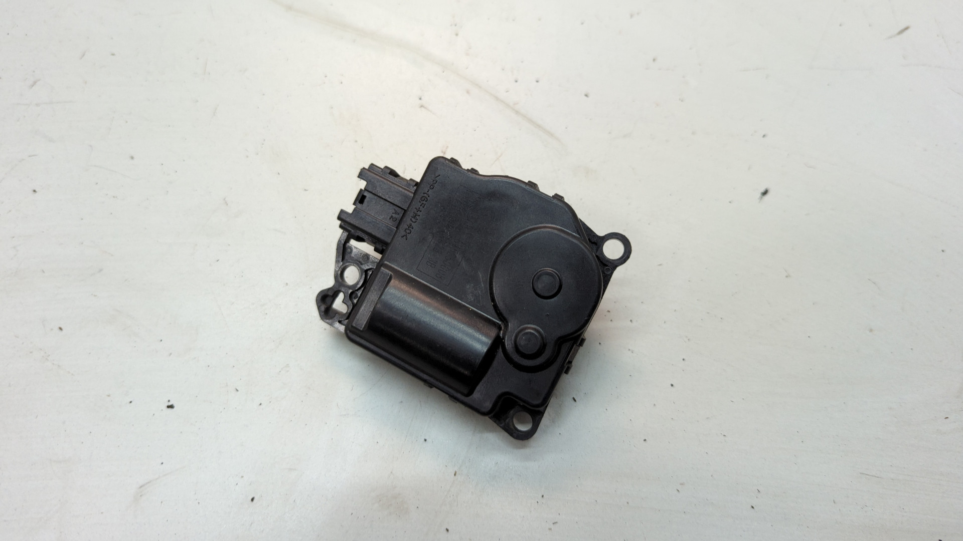 Моторчик заслонки печки