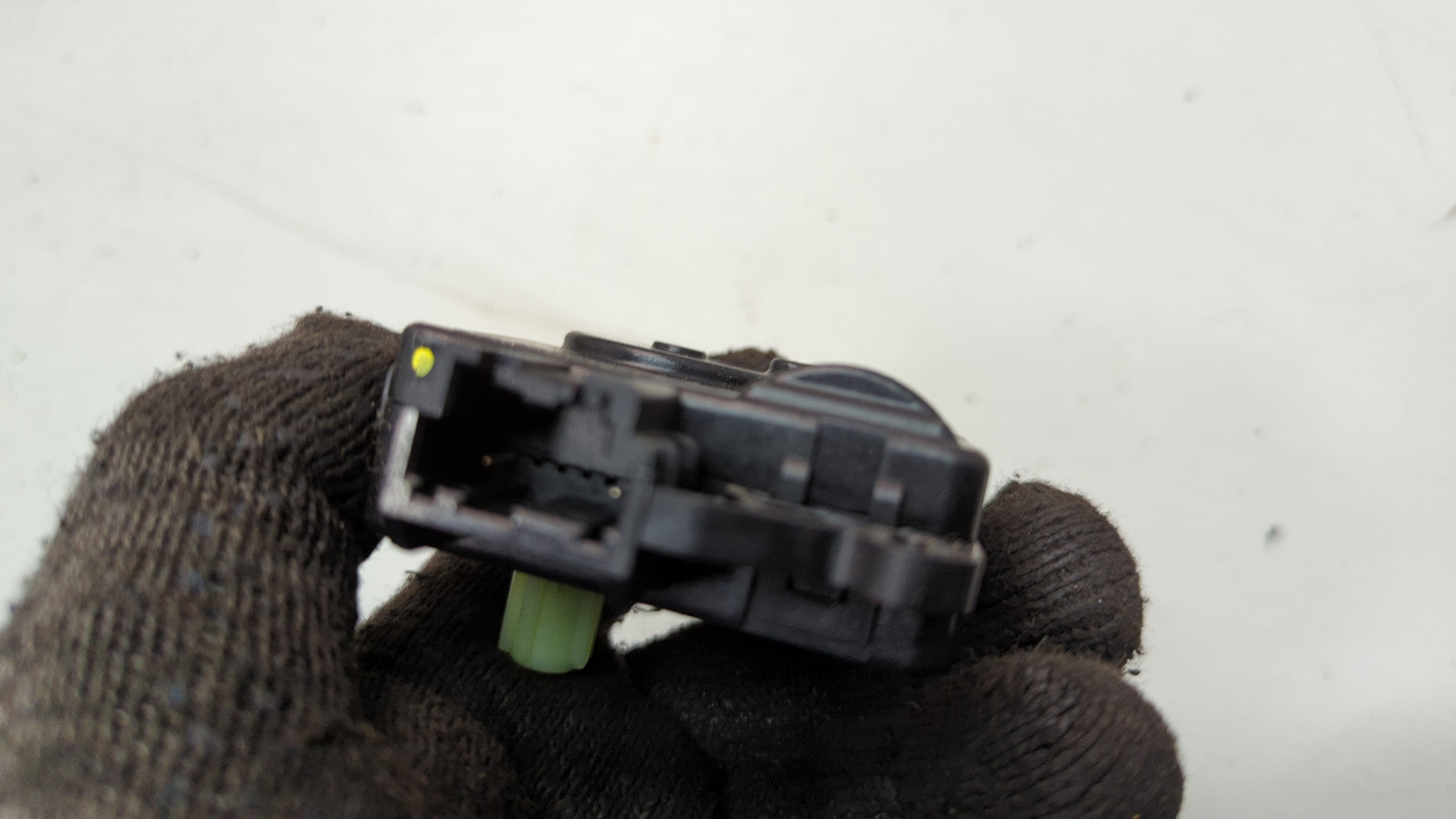 Моторчик заслонки печки