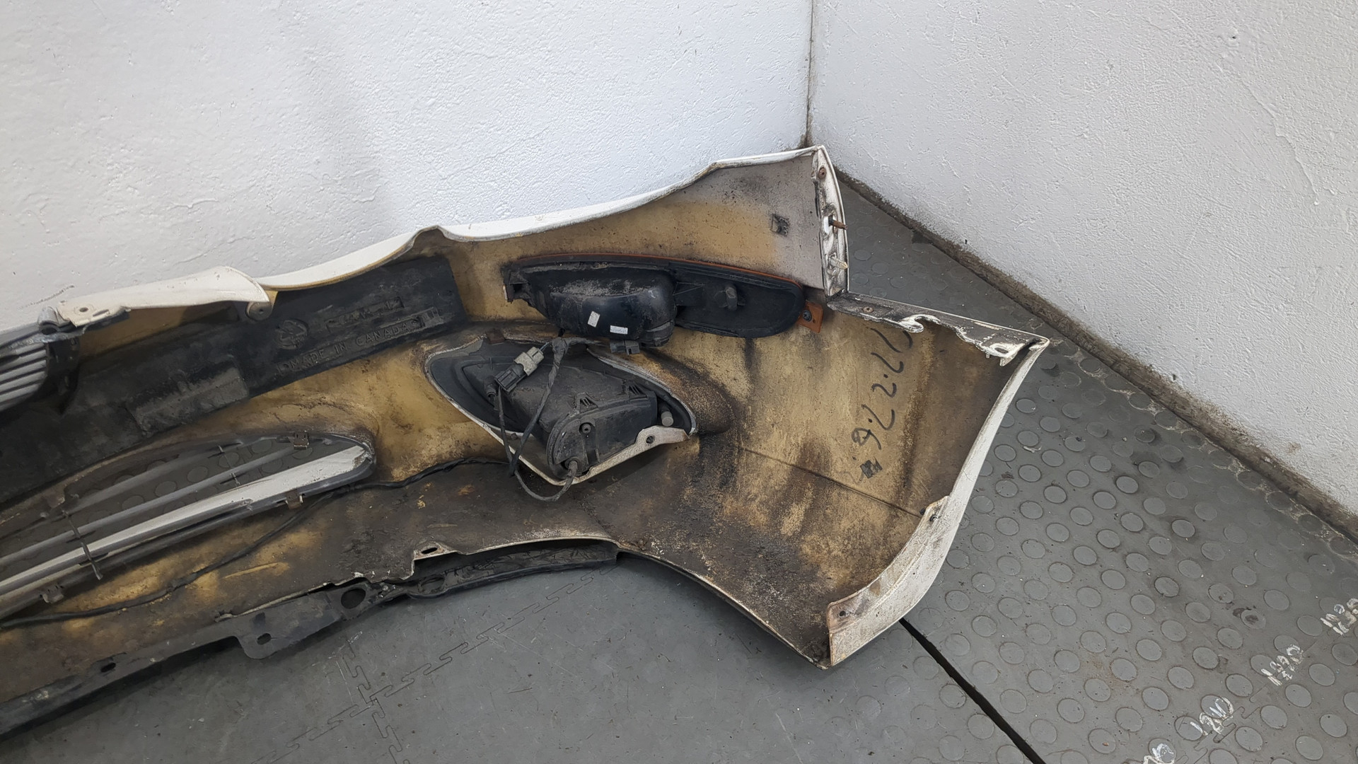 Бампер передний