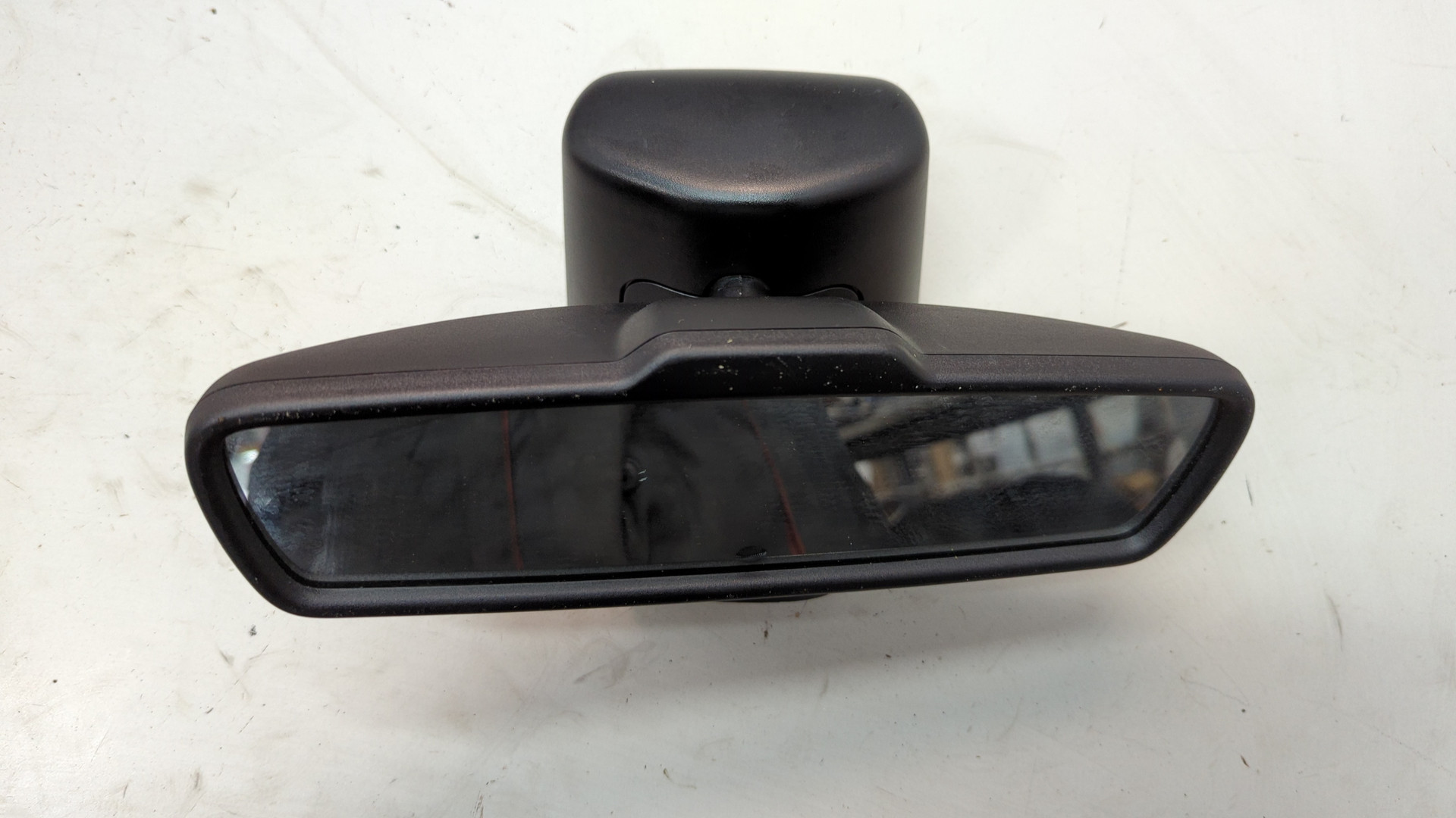 Зеркало заднего вида
