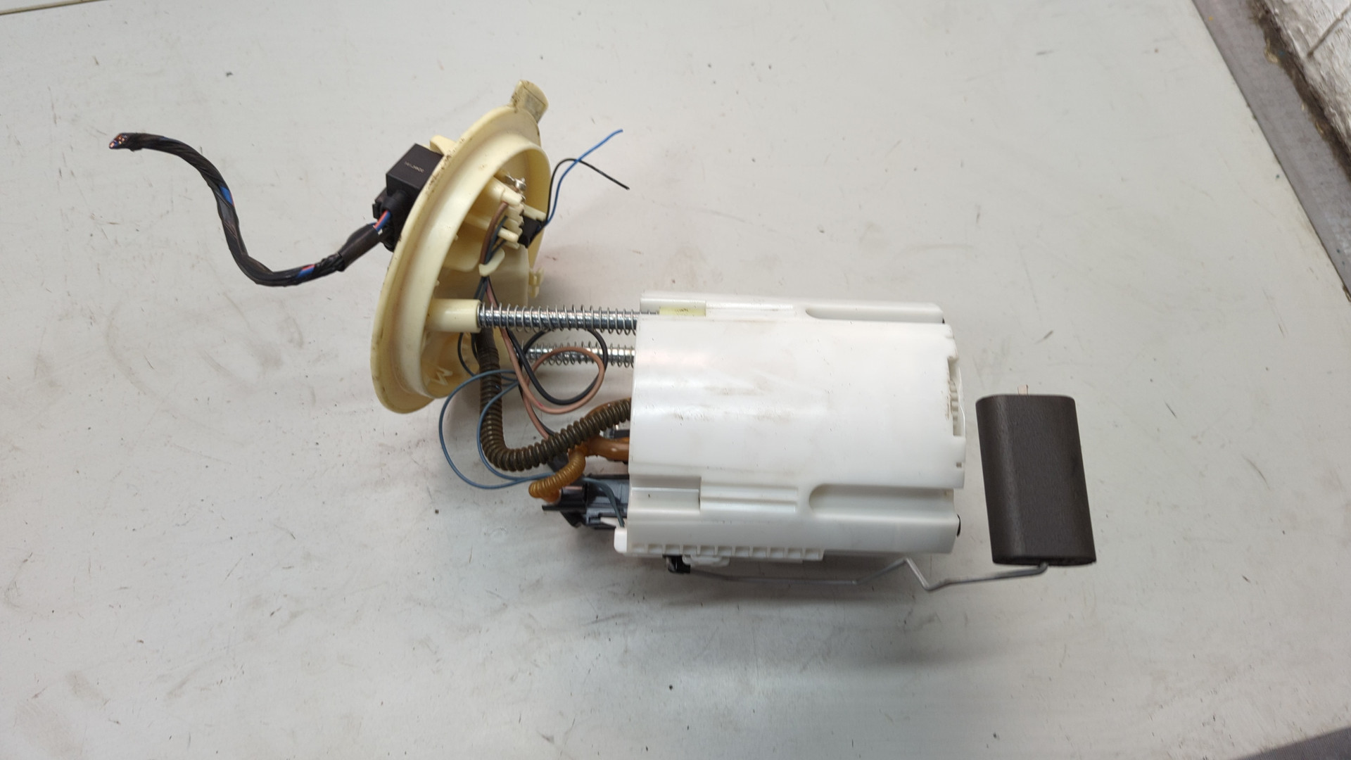 Насос топливный электрический