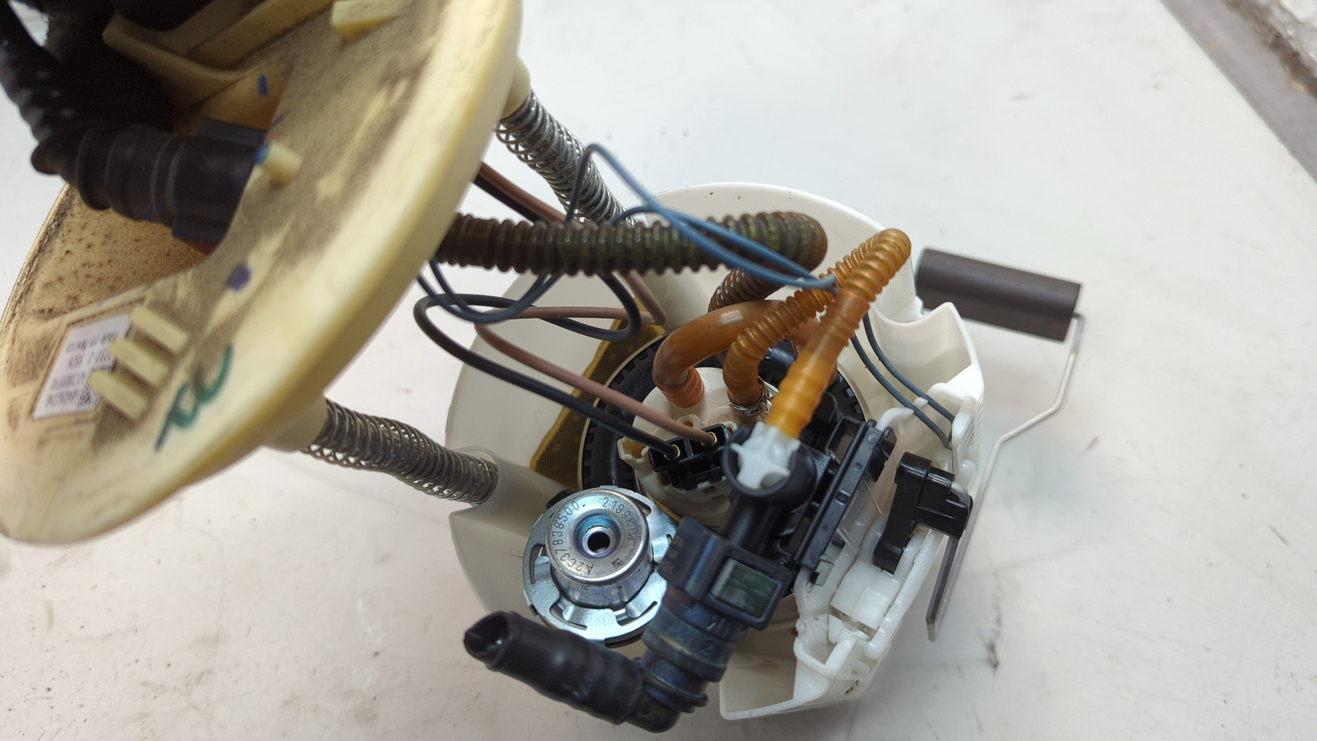 Насос топливный электрический