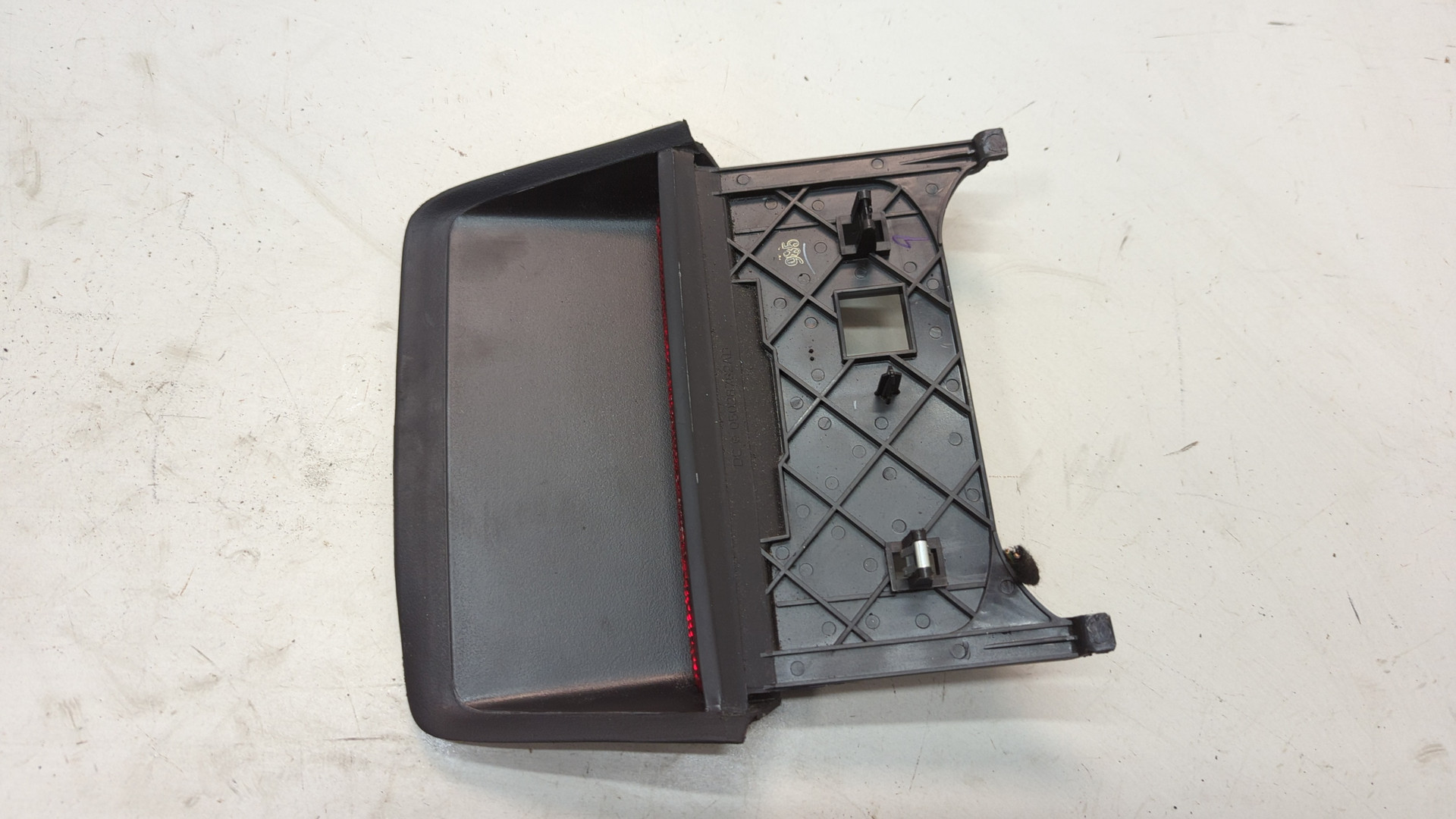 Фонарь задний (стоп сигнал)