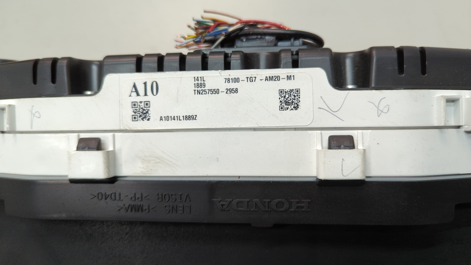 Панель приборов