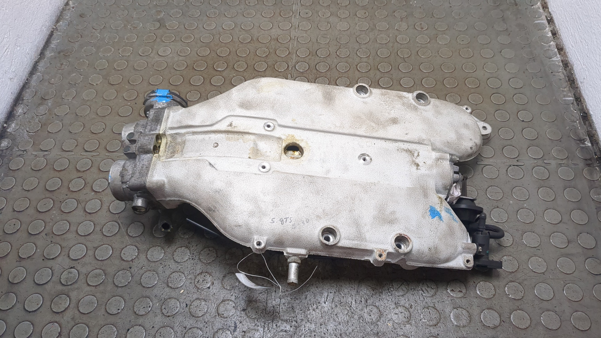 Коллектор впускной