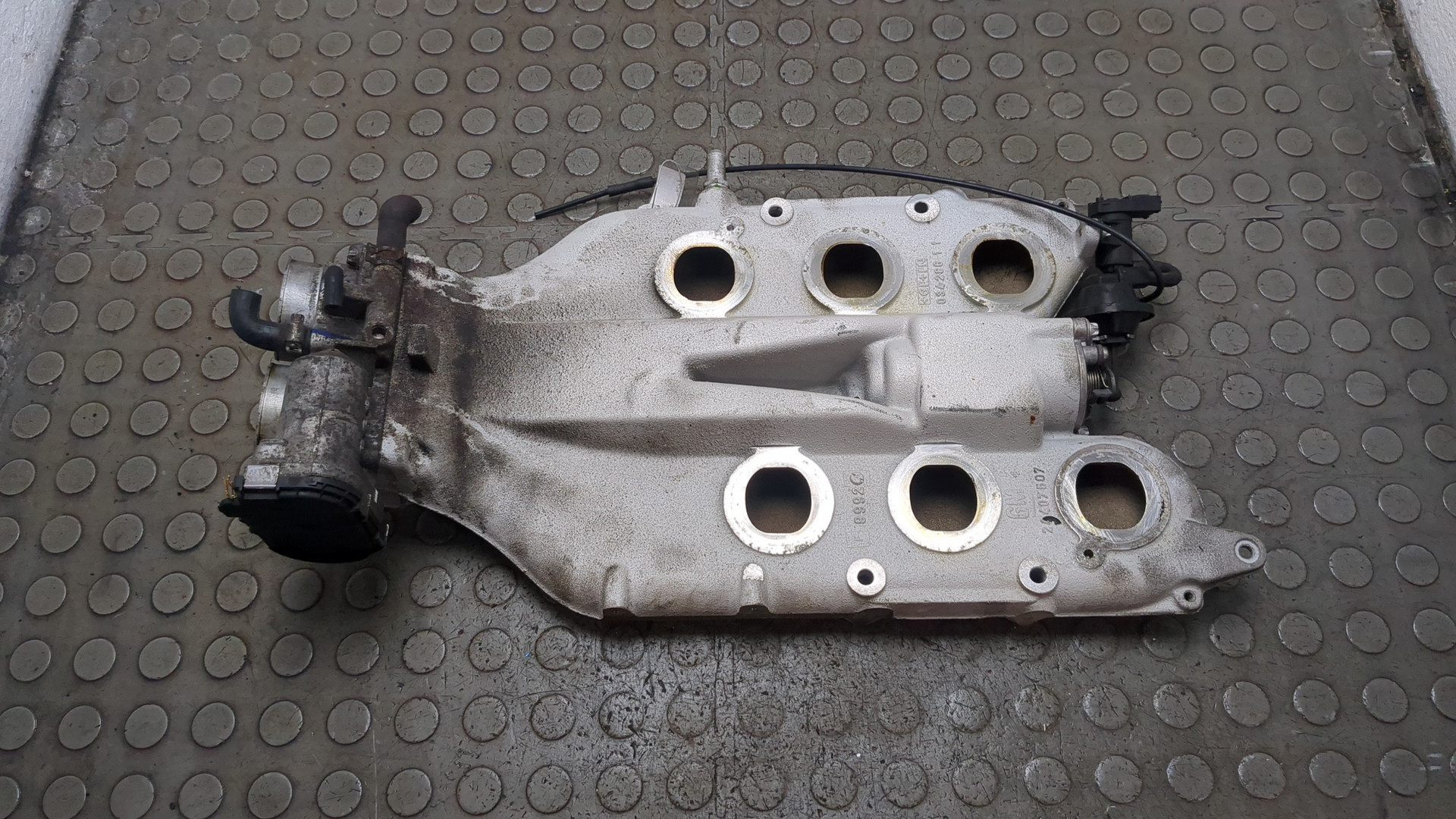 Коллектор впускной