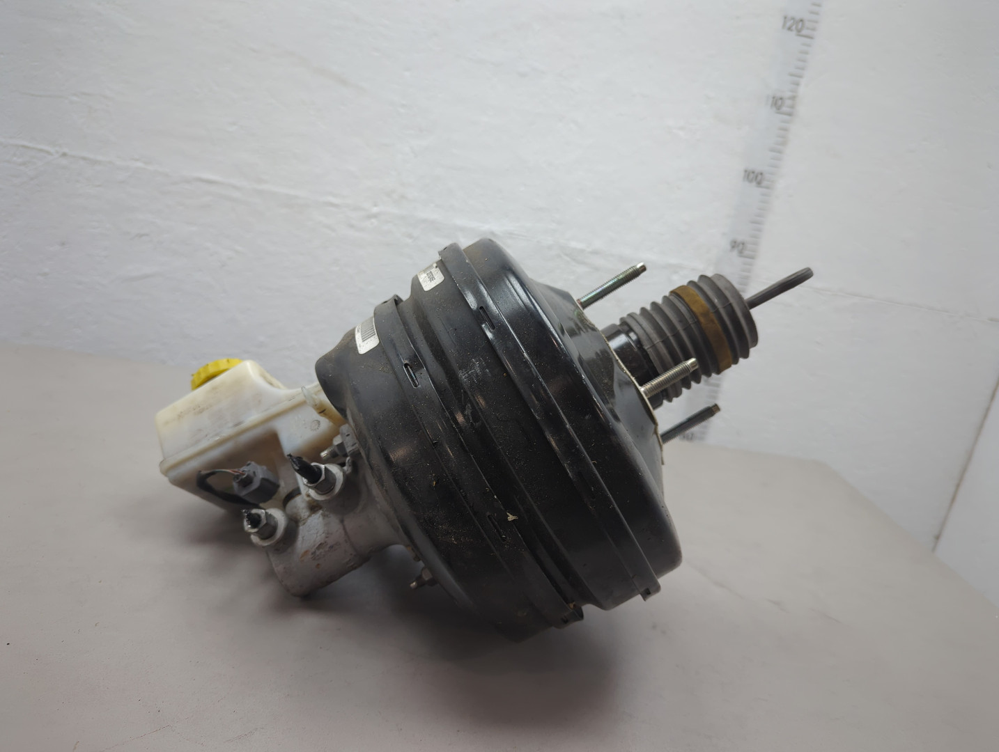 Цилиндр тормозной главный