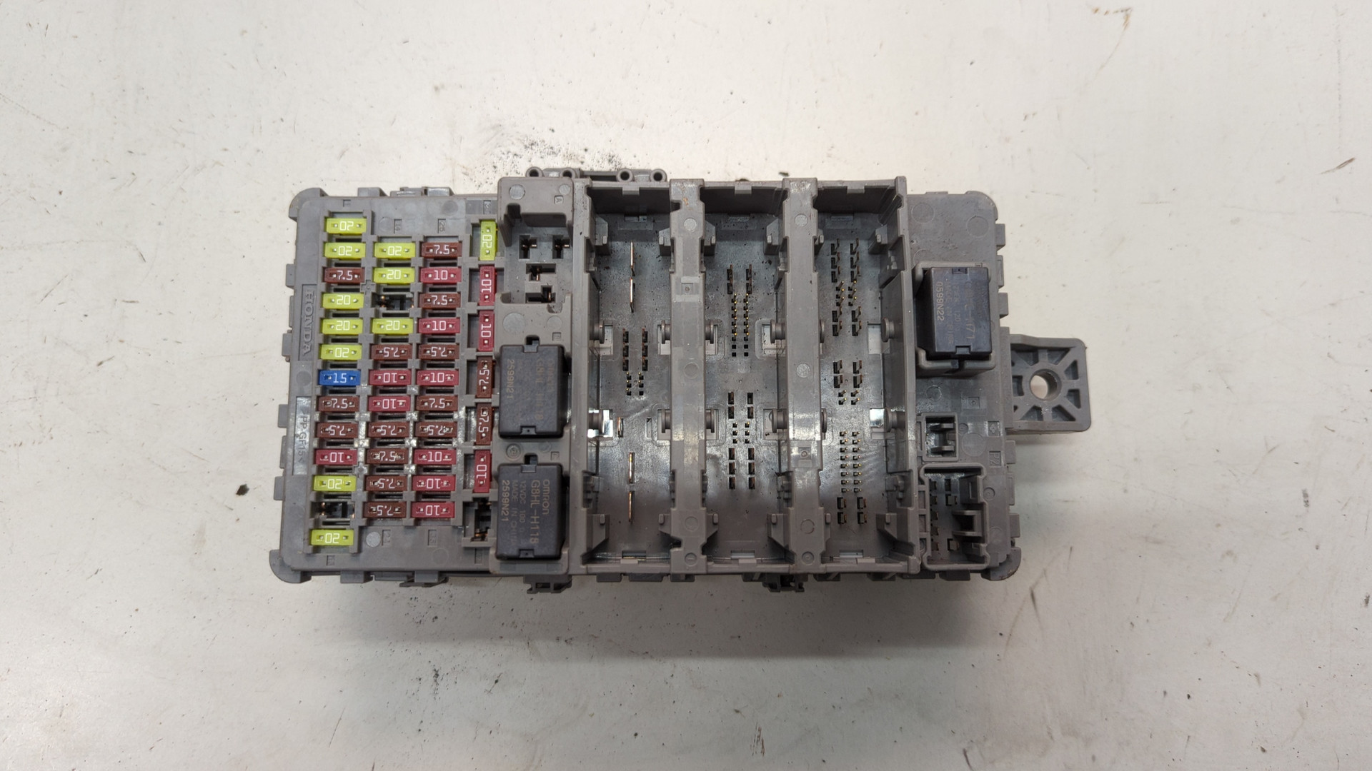 Блок предохранителей