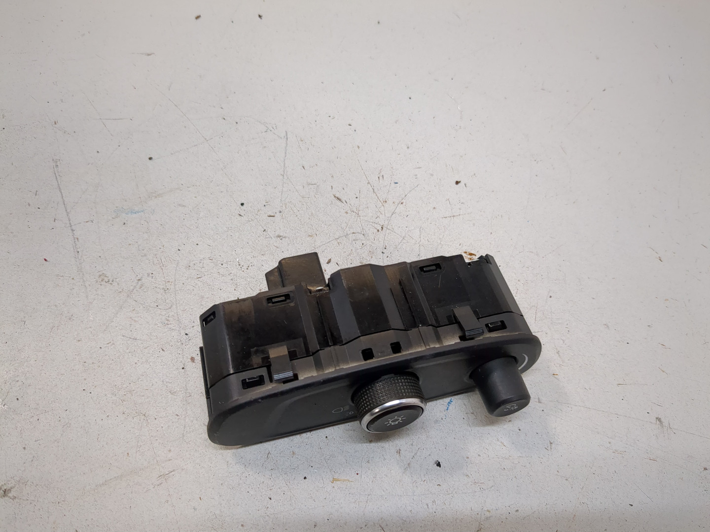 Переключатель света фар