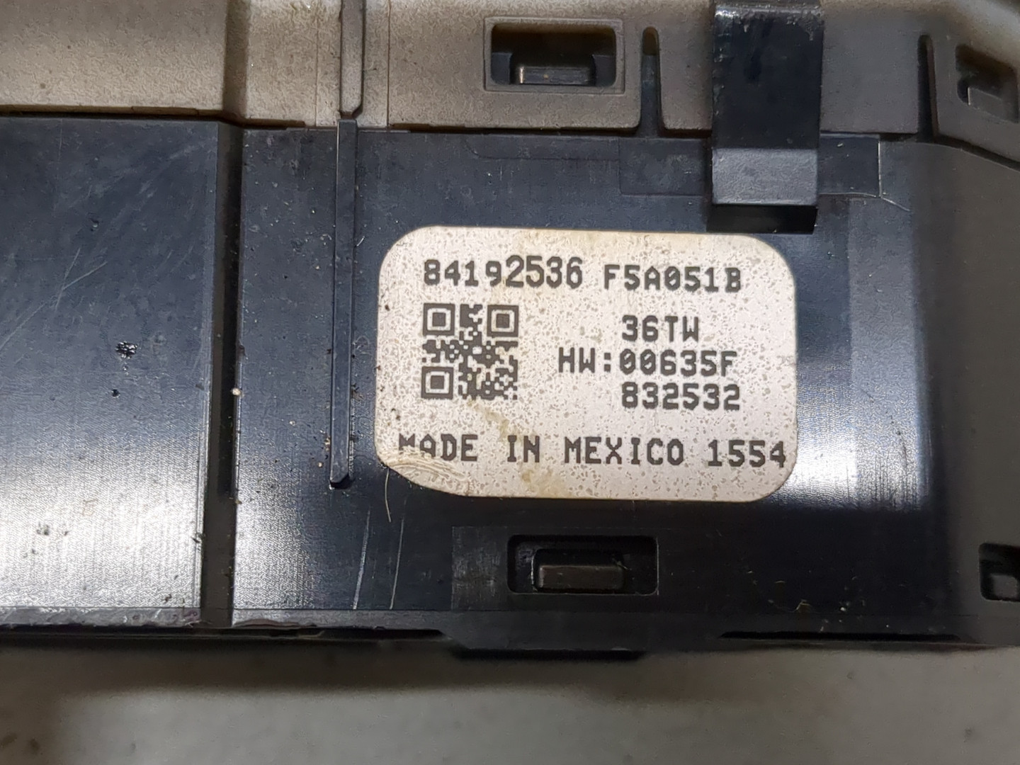 Переключатель света фар