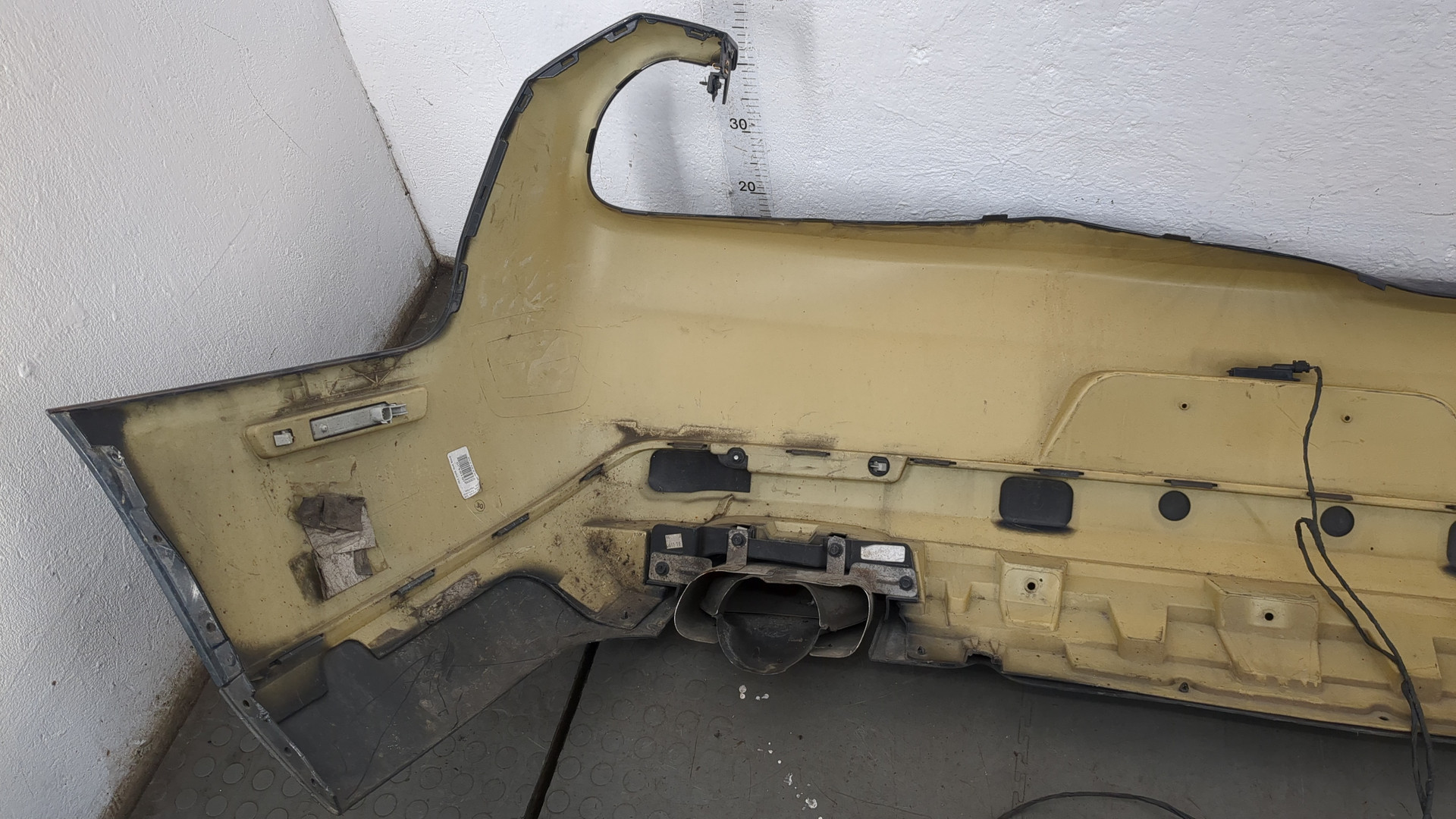 Бампер задний