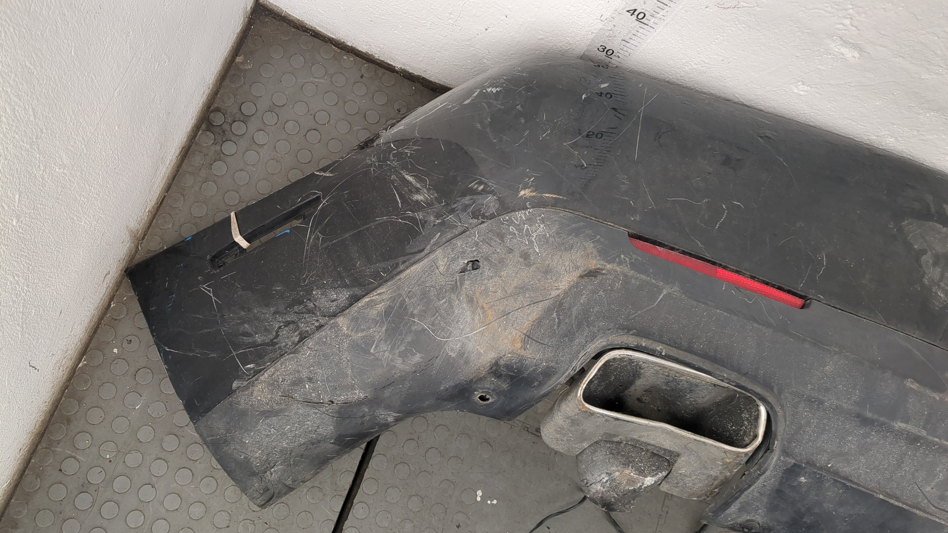 Бампер задний