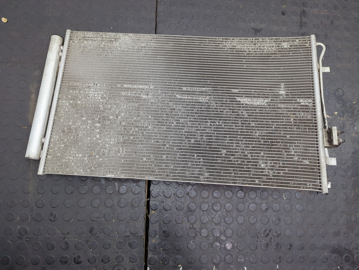 Радиатор кондиционера / конденсер