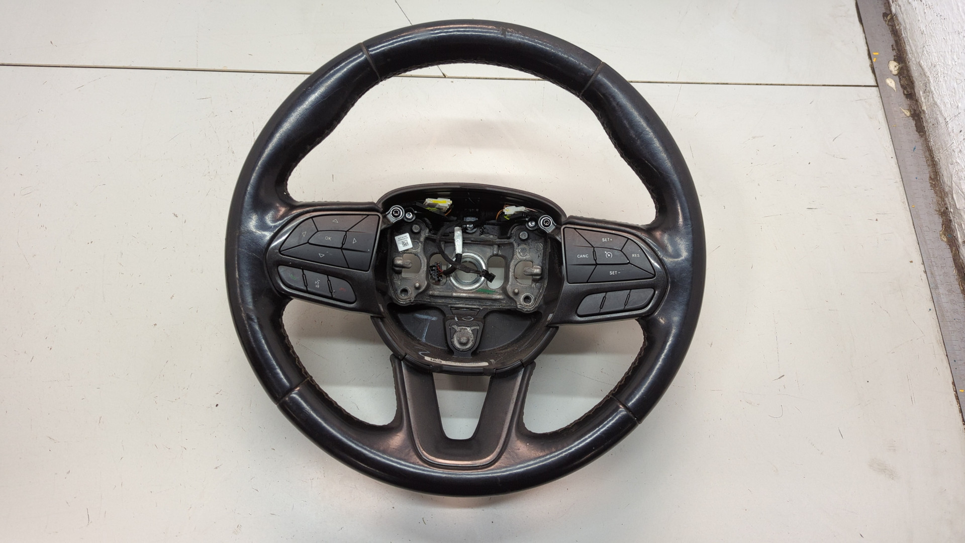 Рулевое колесо (руль)